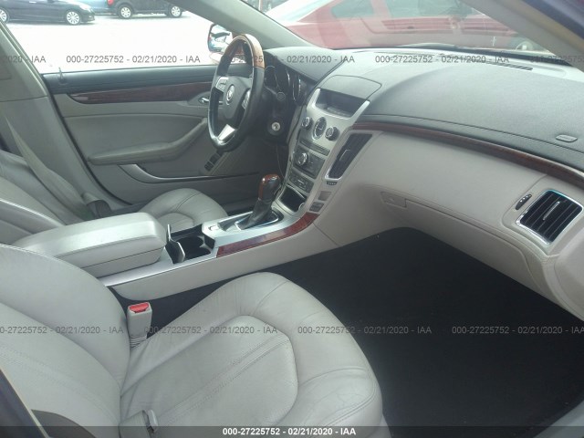 Photo 4 VIN: 1G6DE5EY6B0132121 - CADILLAC CTS SEDAN 