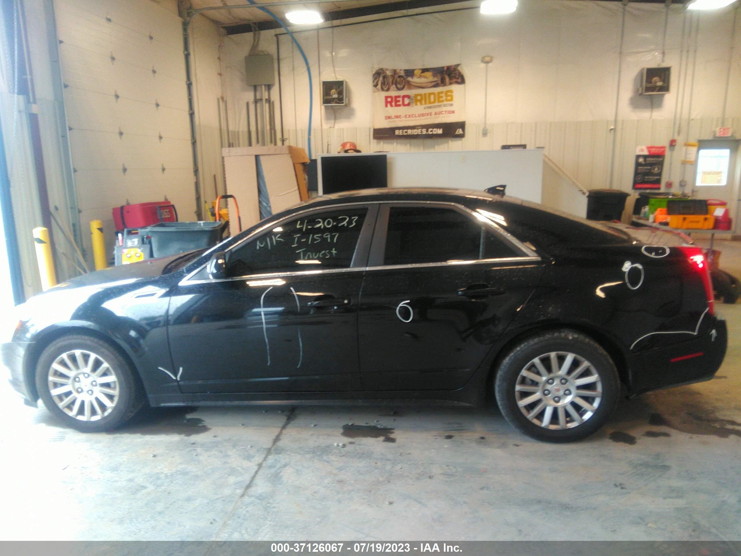 Photo 13 VIN: 1G6DE5EY9B0110002 - CADILLAC CTS 