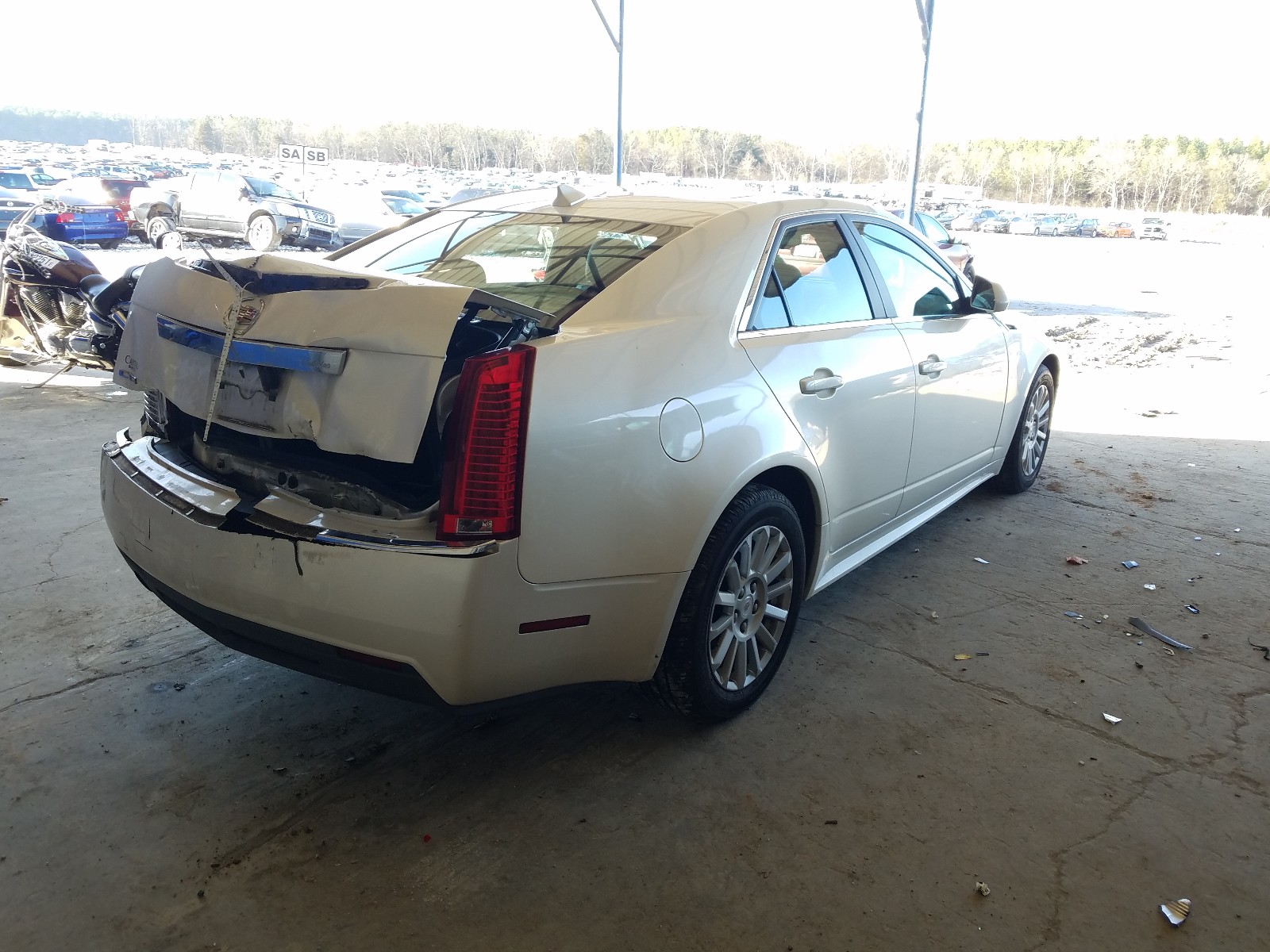 Photo 3 VIN: 1G6DF5EY9B0101104 - CADILLAC CTS LUXURY 