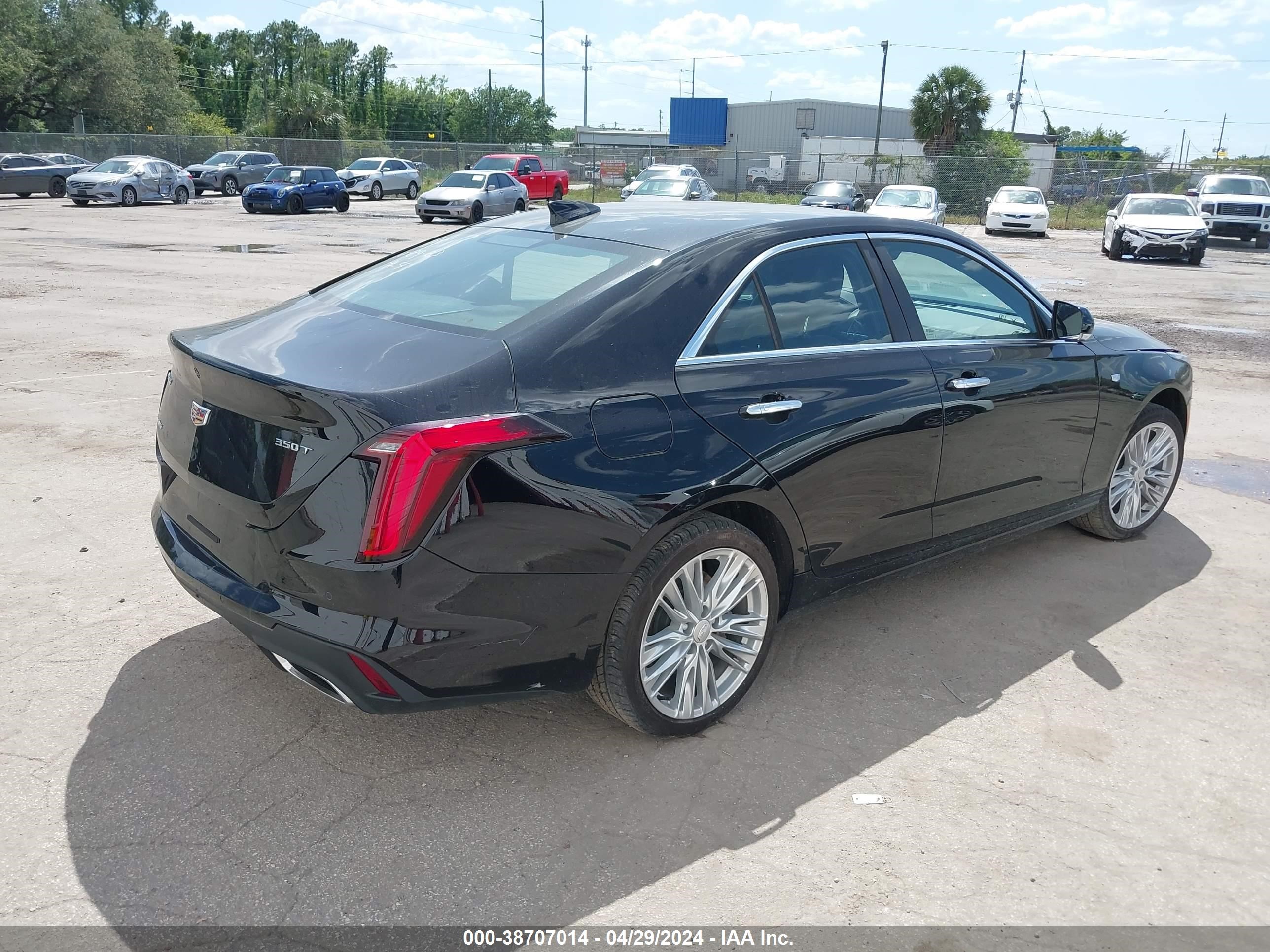 Photo 3 VIN: 1G6DF5RK9P0142877 - CADILLAC CT4 