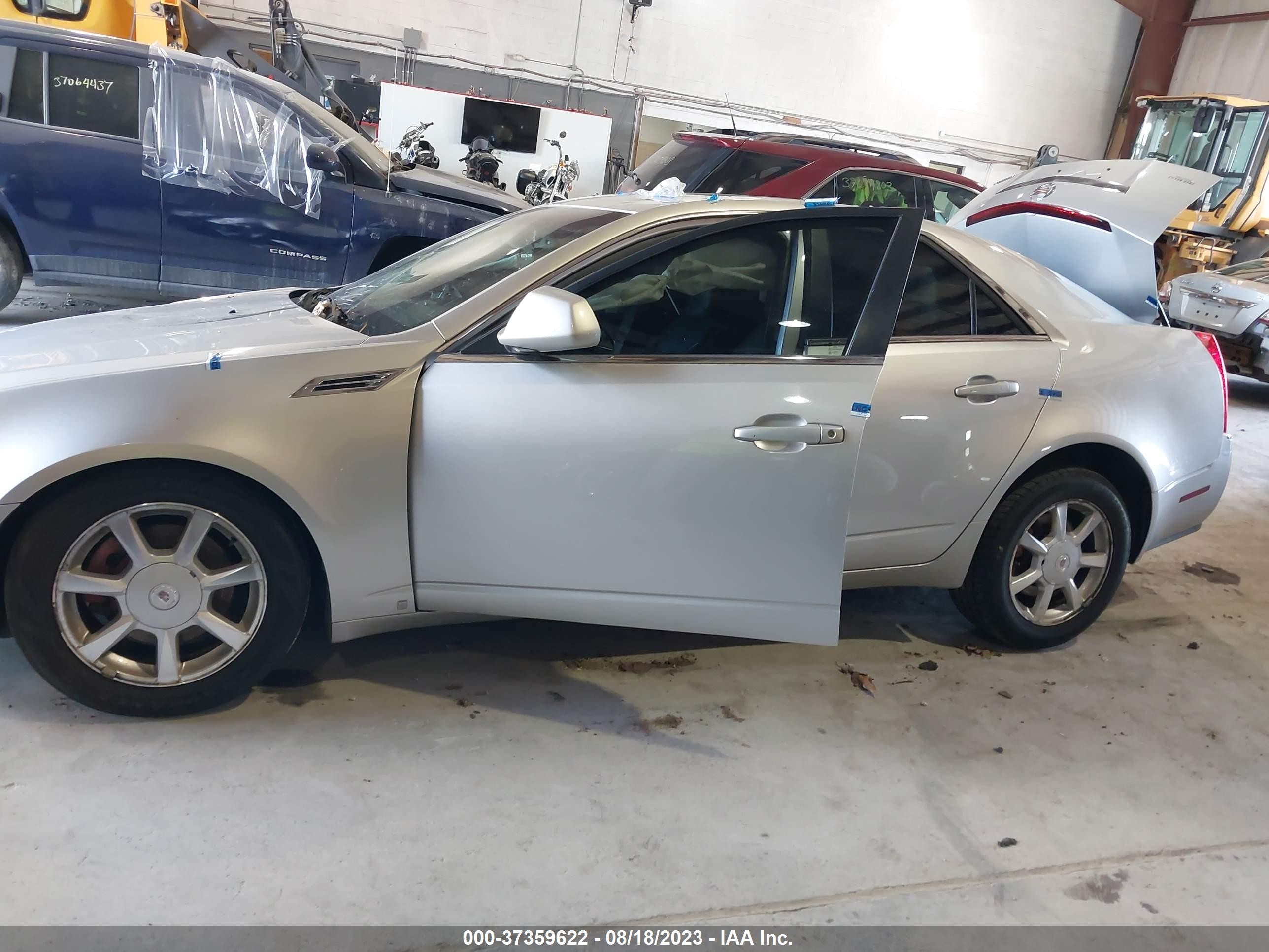 Photo 13 VIN: 1G6DG577880130300 - CADILLAC CTS 