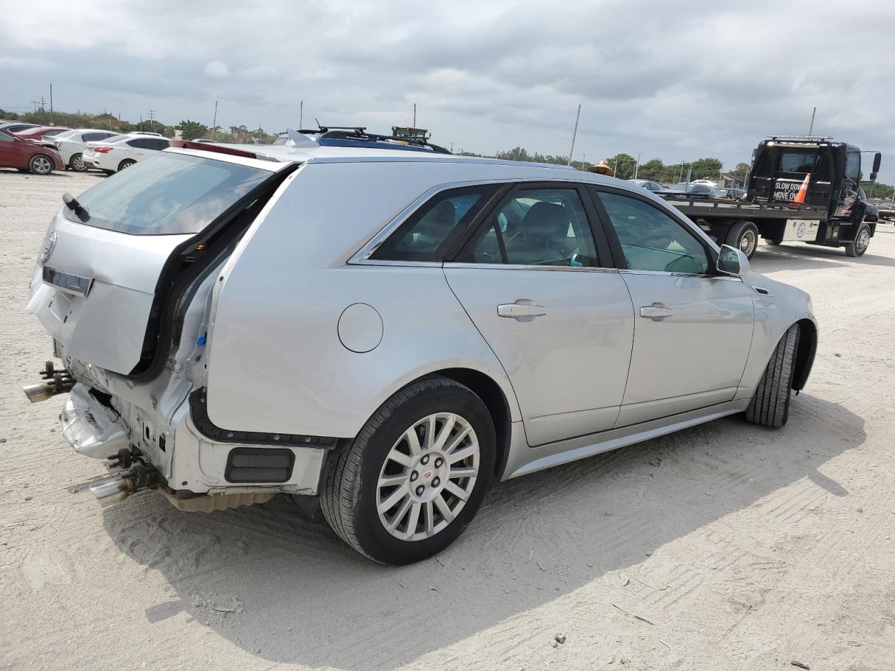 Photo 2 VIN: 1G6DG8E51D0105428 - CADILLAC CTS 