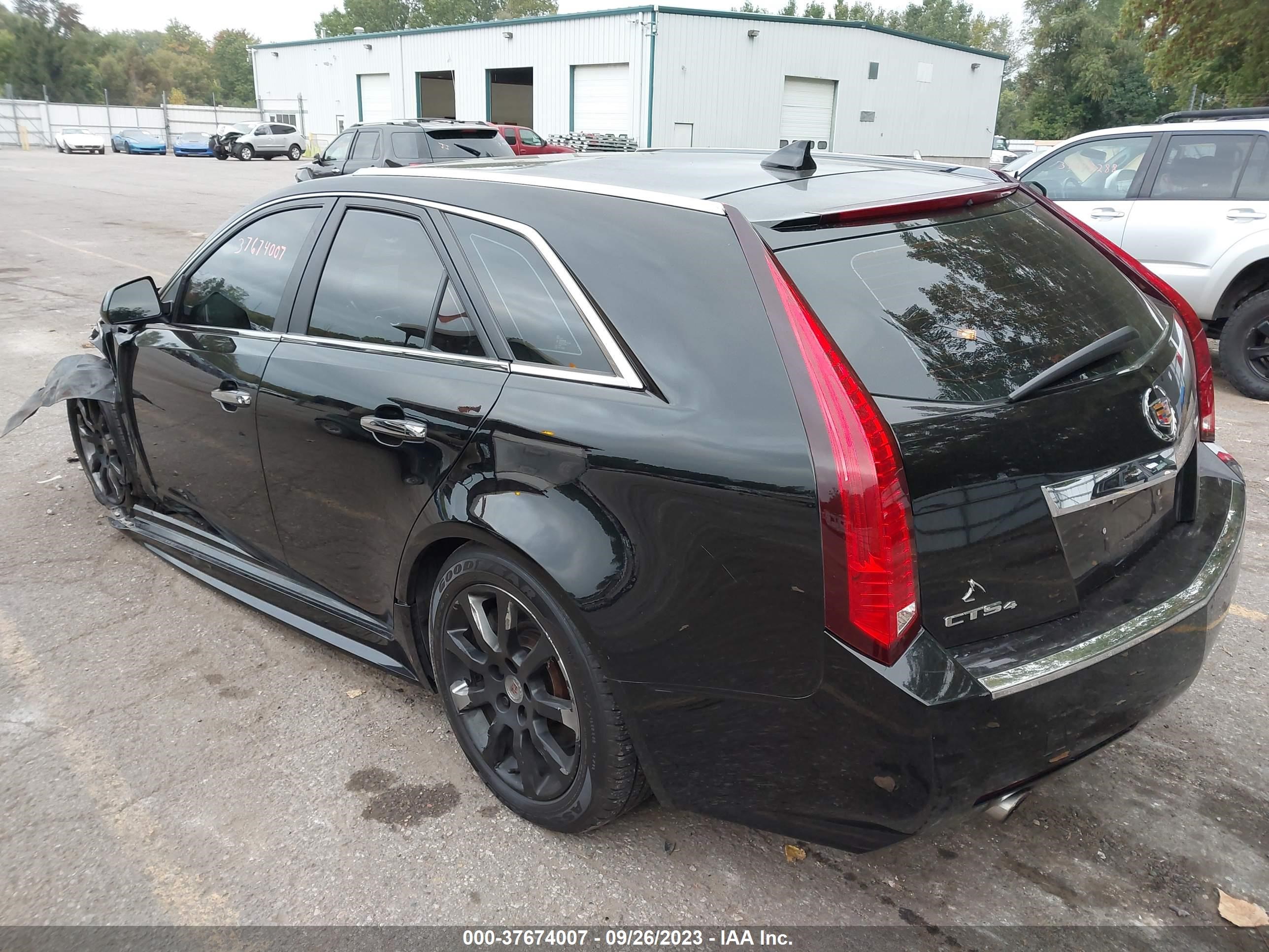 Photo 2 VIN: 1G6DG8E57C0135483 - CADILLAC CTS 