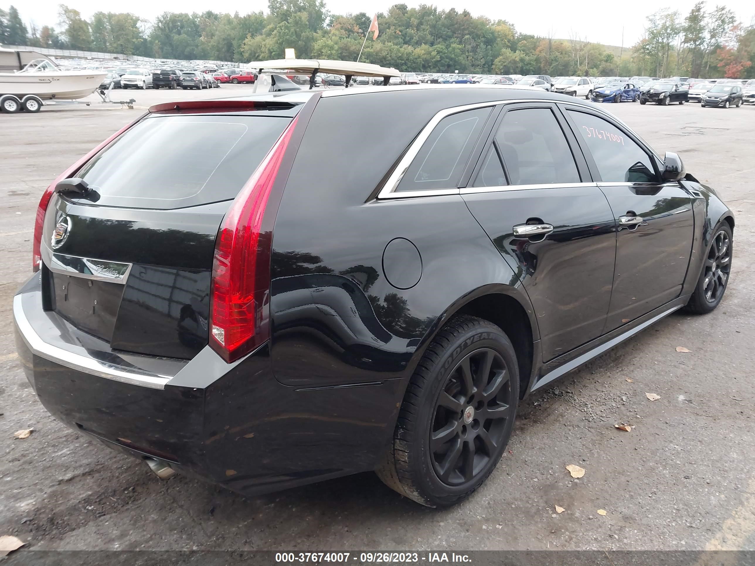 Photo 3 VIN: 1G6DG8E57C0135483 - CADILLAC CTS 