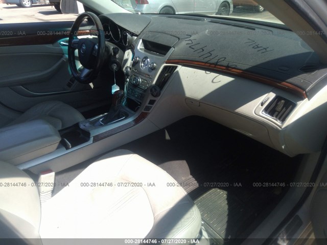 Photo 4 VIN: 1G6DH5E56C0111493 - CADILLAC CTS SEDAN 