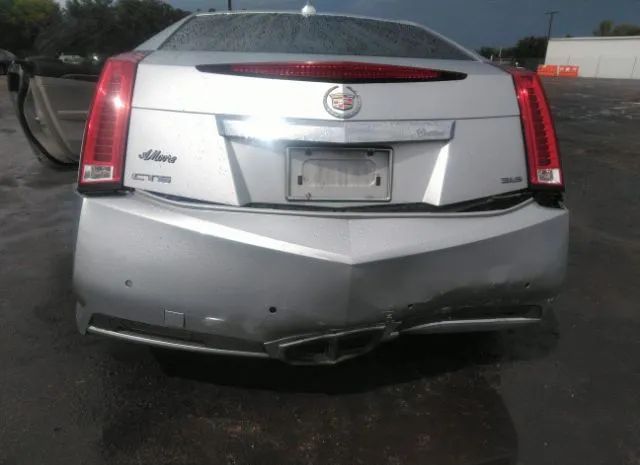 Photo 5 VIN: 1G6DJ1ED8B0120330 - CADILLAC CTS 