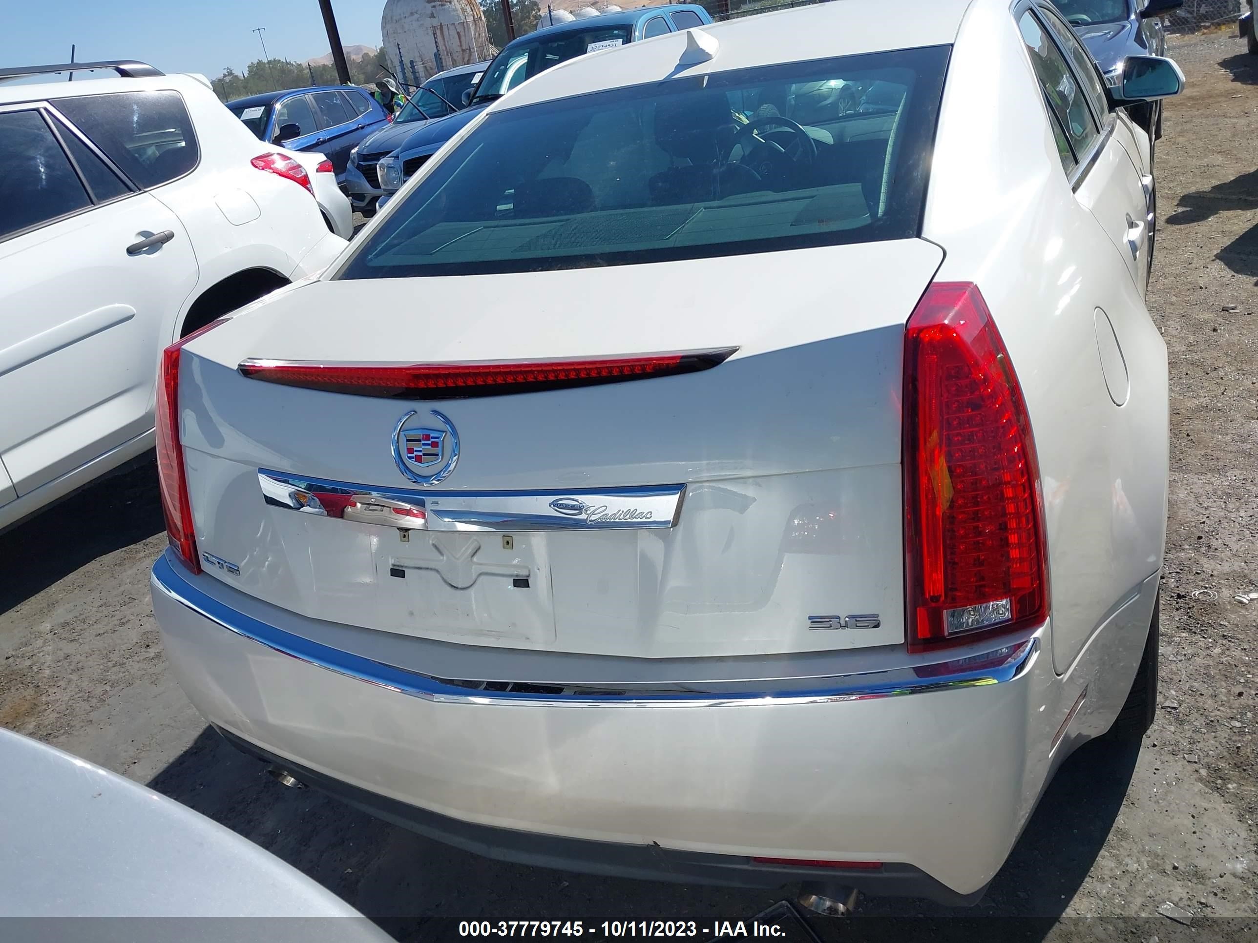 Photo 15 VIN: 1G6DJ5E32D0170139 - CADILLAC CTS 