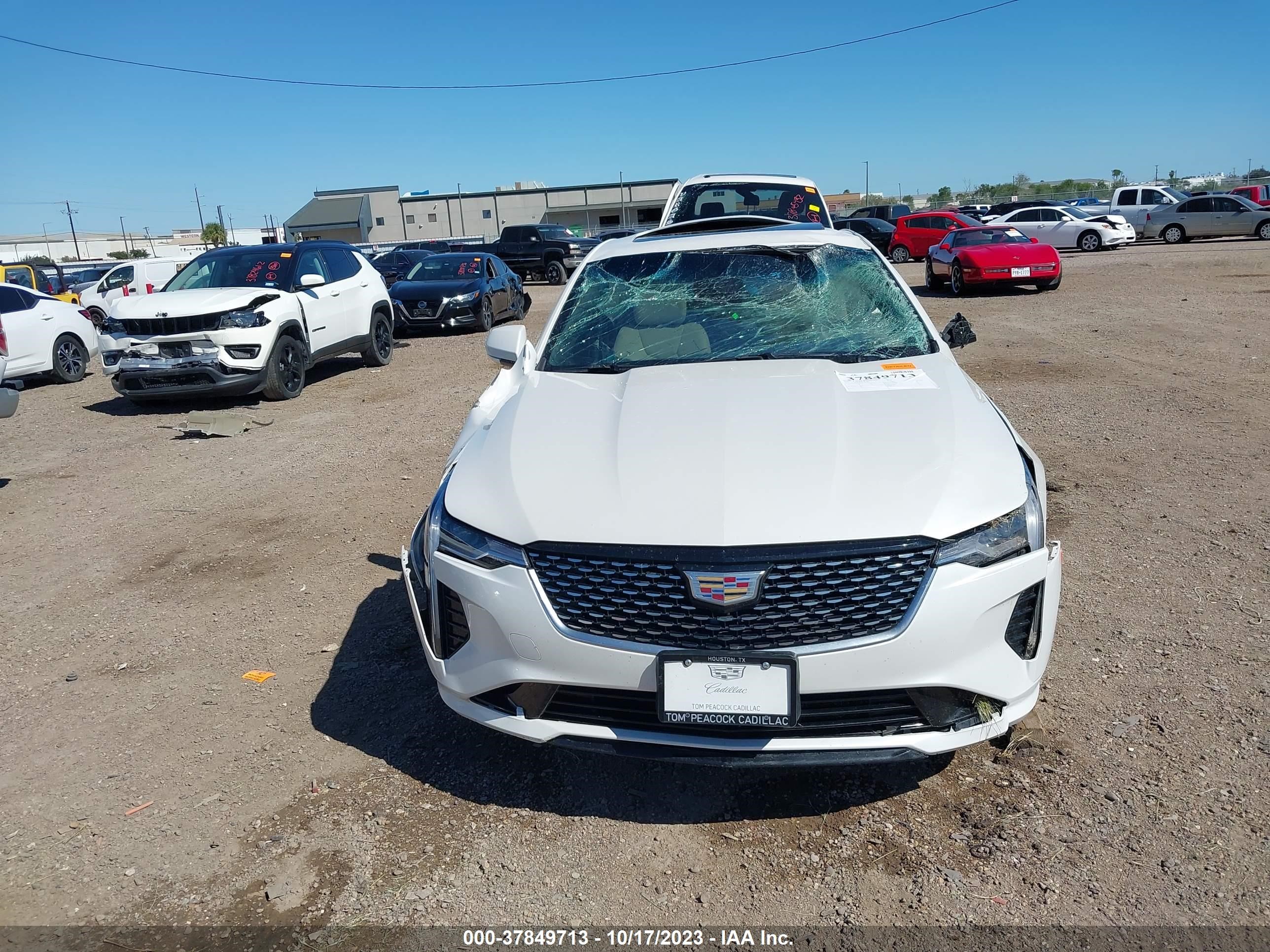 Photo 10 VIN: 1G6DJ5RK2L0156337 - CADILLAC CT4 