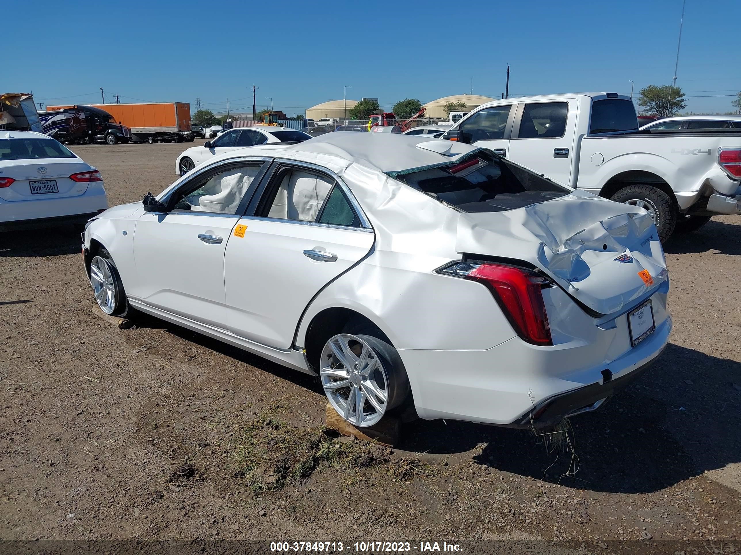 Photo 2 VIN: 1G6DJ5RK2L0156337 - CADILLAC CT4 