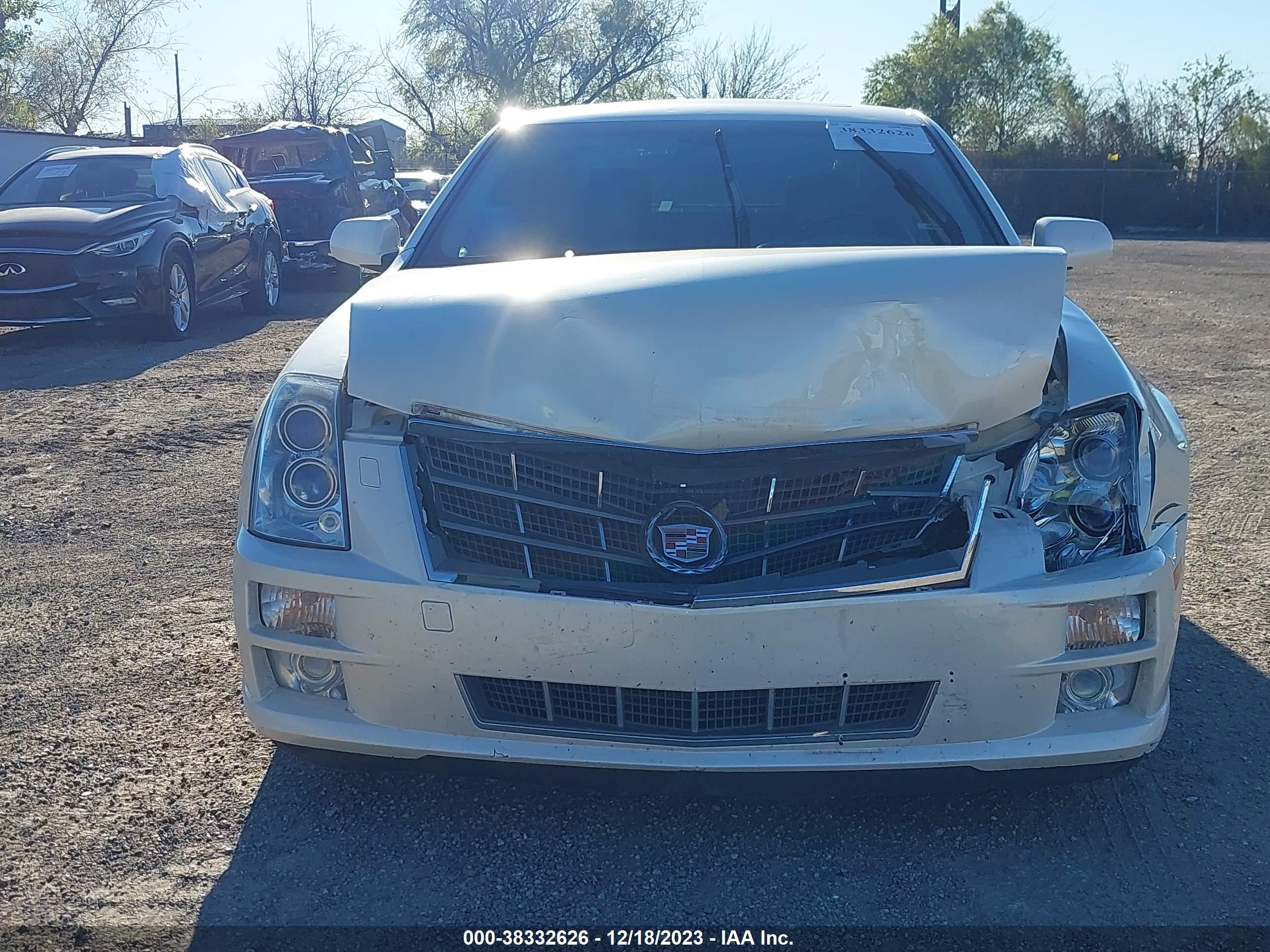 Photo 11 VIN: 1G6DK67V580139751 - CADILLAC STS 