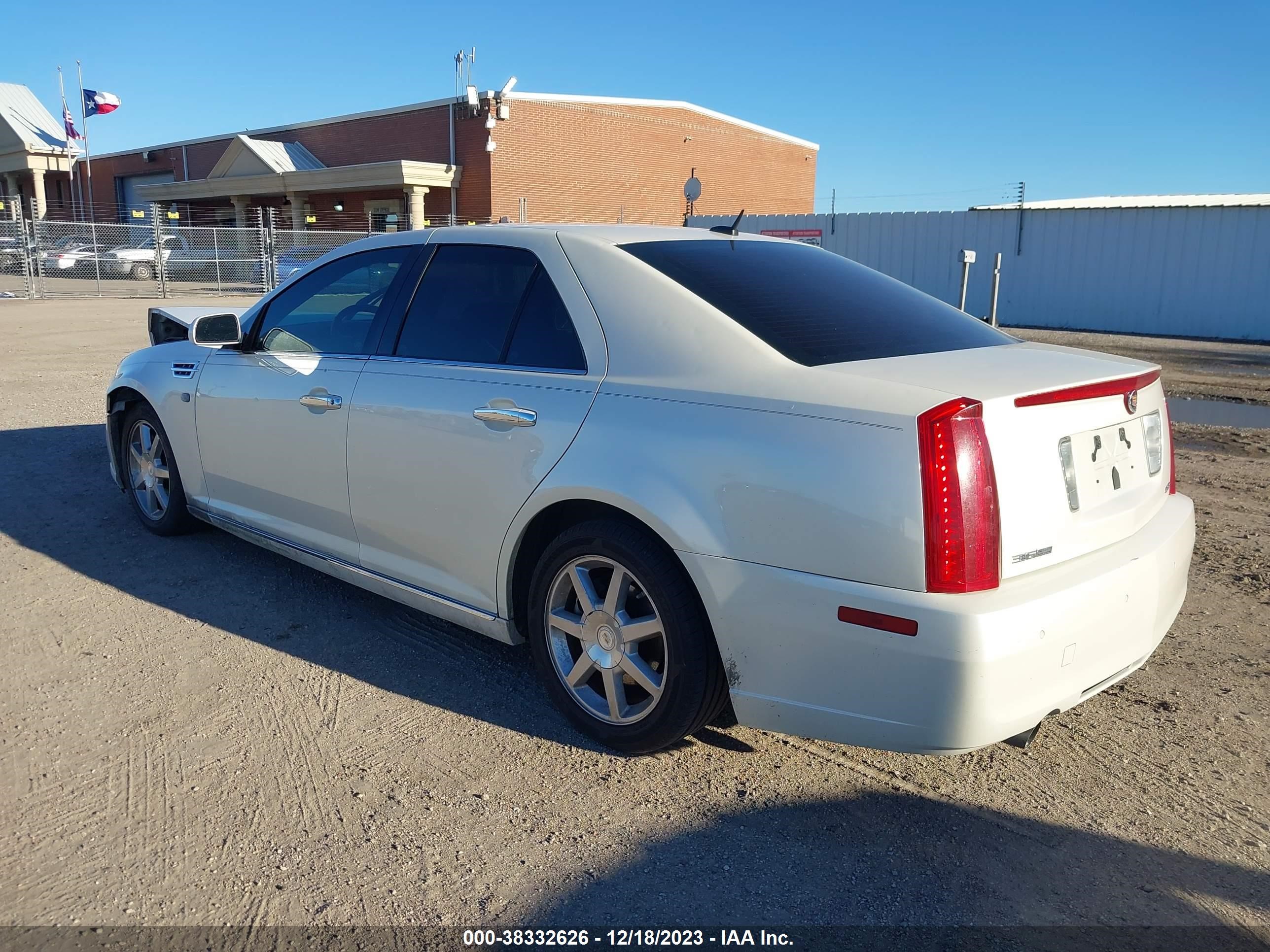 Photo 2 VIN: 1G6DK67V580139751 - CADILLAC STS 