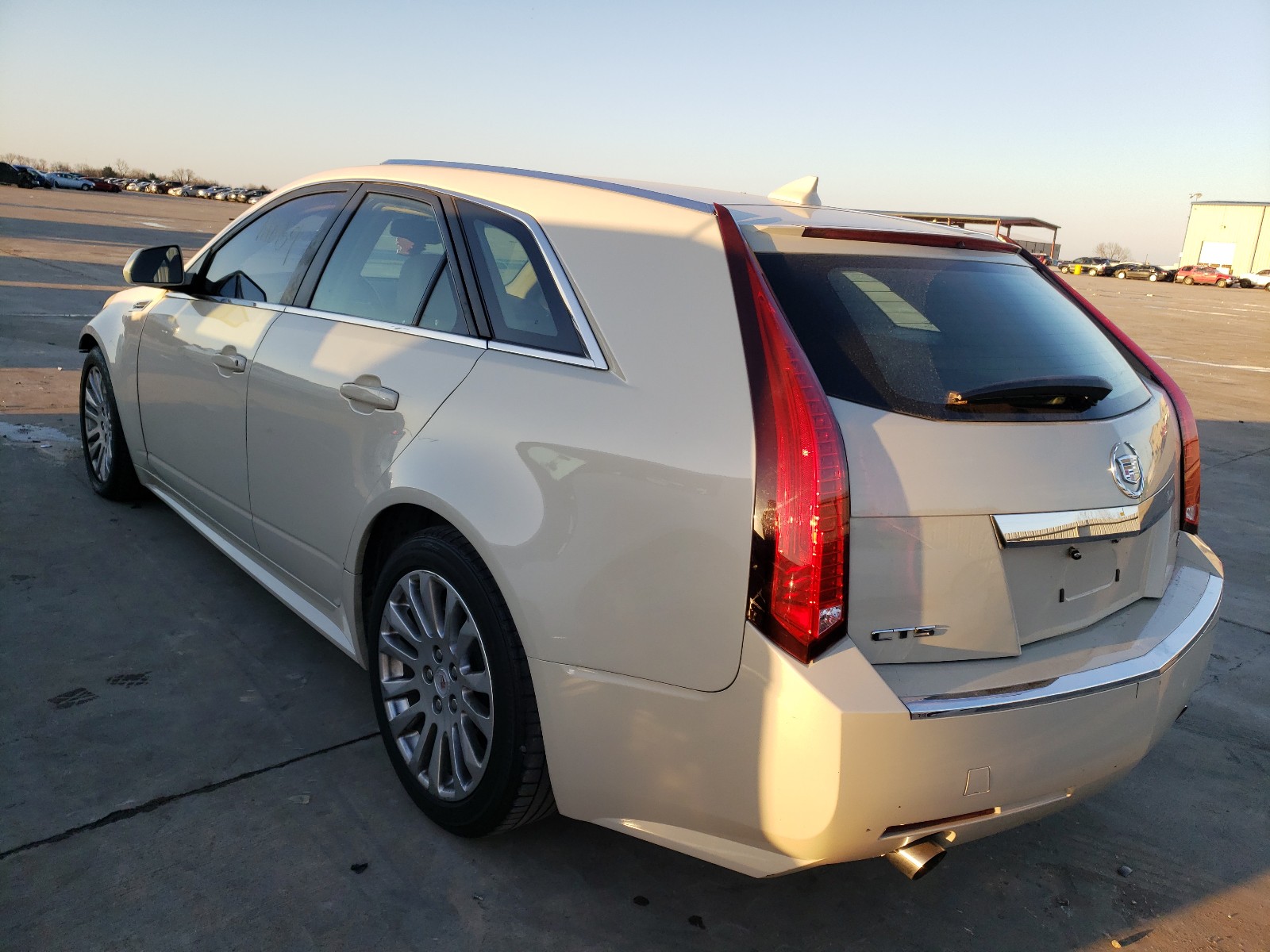 Photo 2 VIN: 1G6DK8EV9A0109172 - CADILLAC CTS PERFOR 