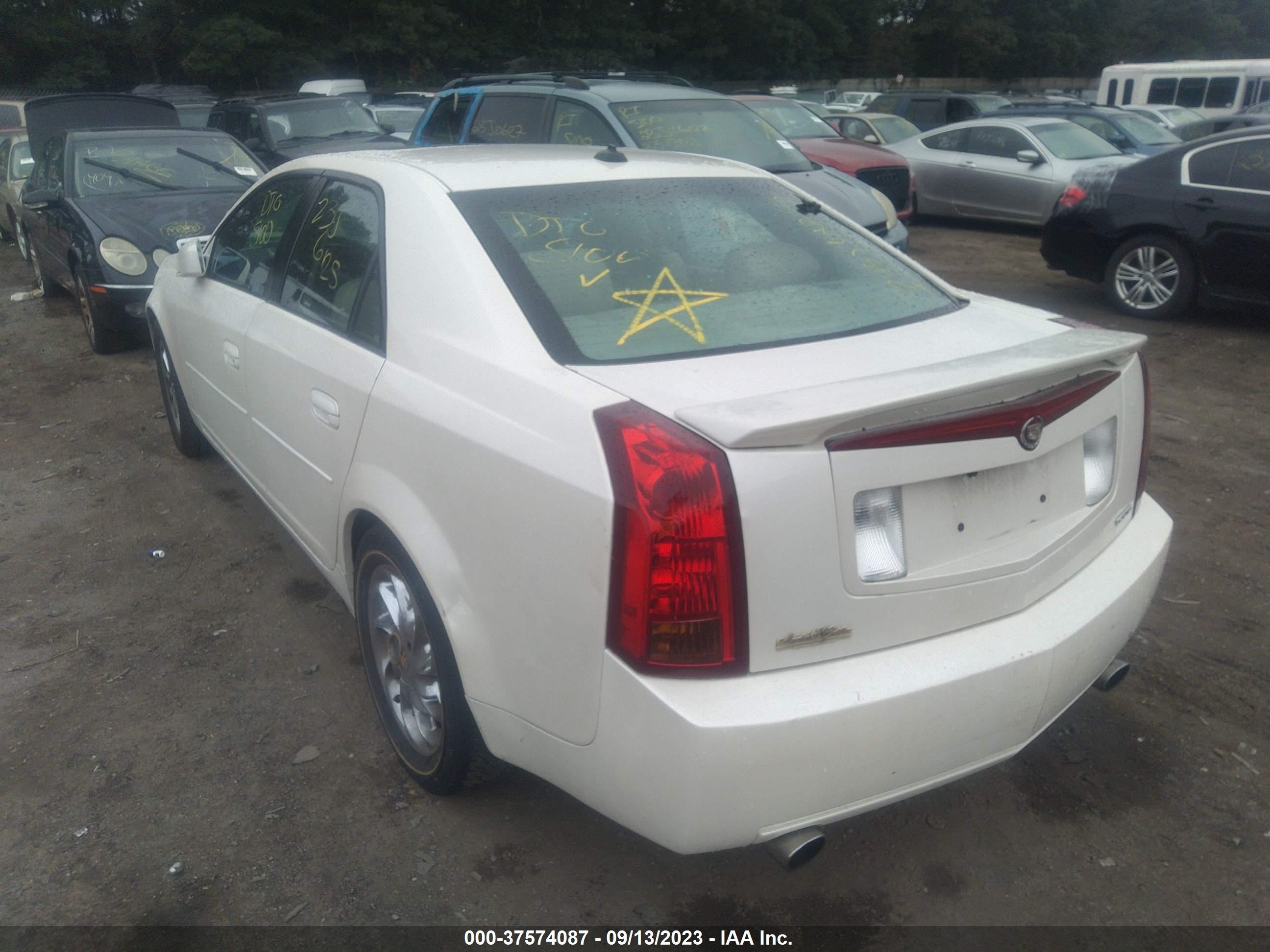 Photo 2 VIN: 1G6DM577040149460 - CADILLAC CTS 