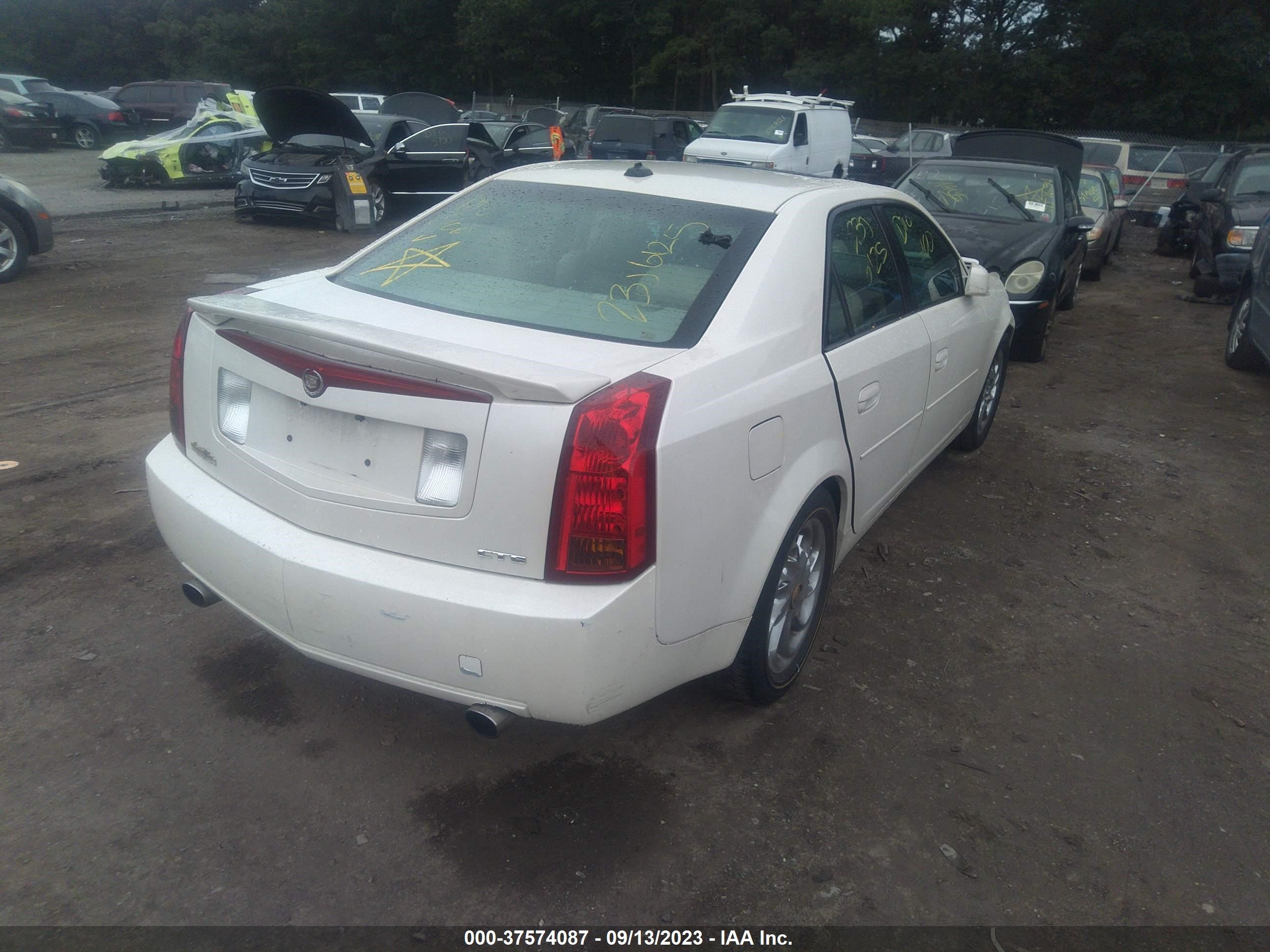 Photo 3 VIN: 1G6DM577040149460 - CADILLAC CTS 