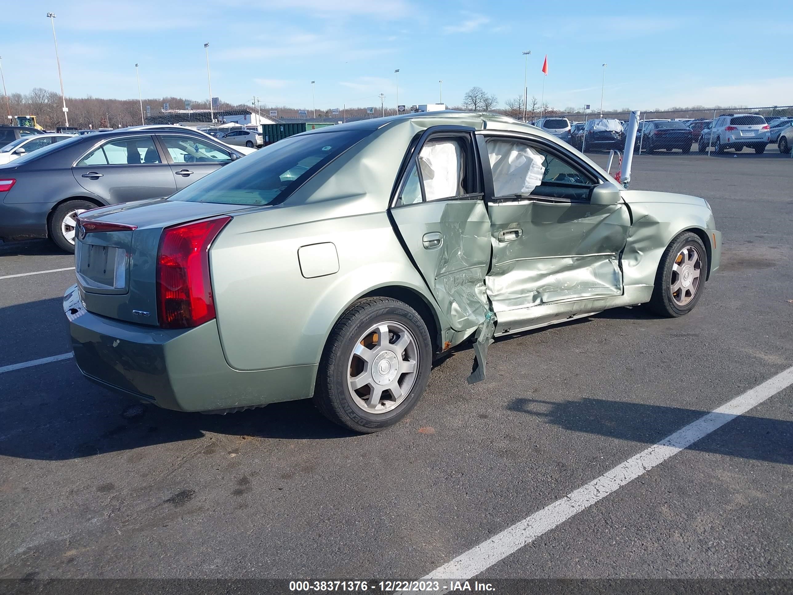 Photo 3 VIN: 1G6DM577040187819 - CADILLAC CTS 