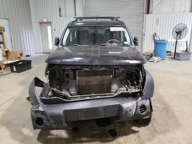 Photo 4 VIN: 1G6DM577240152943 - DODGE NITRO 