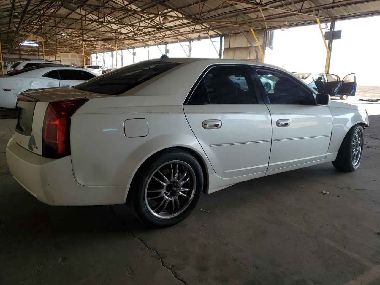 Photo 2 VIN: 1G6DM577340129588 - CADILLAC CTS 