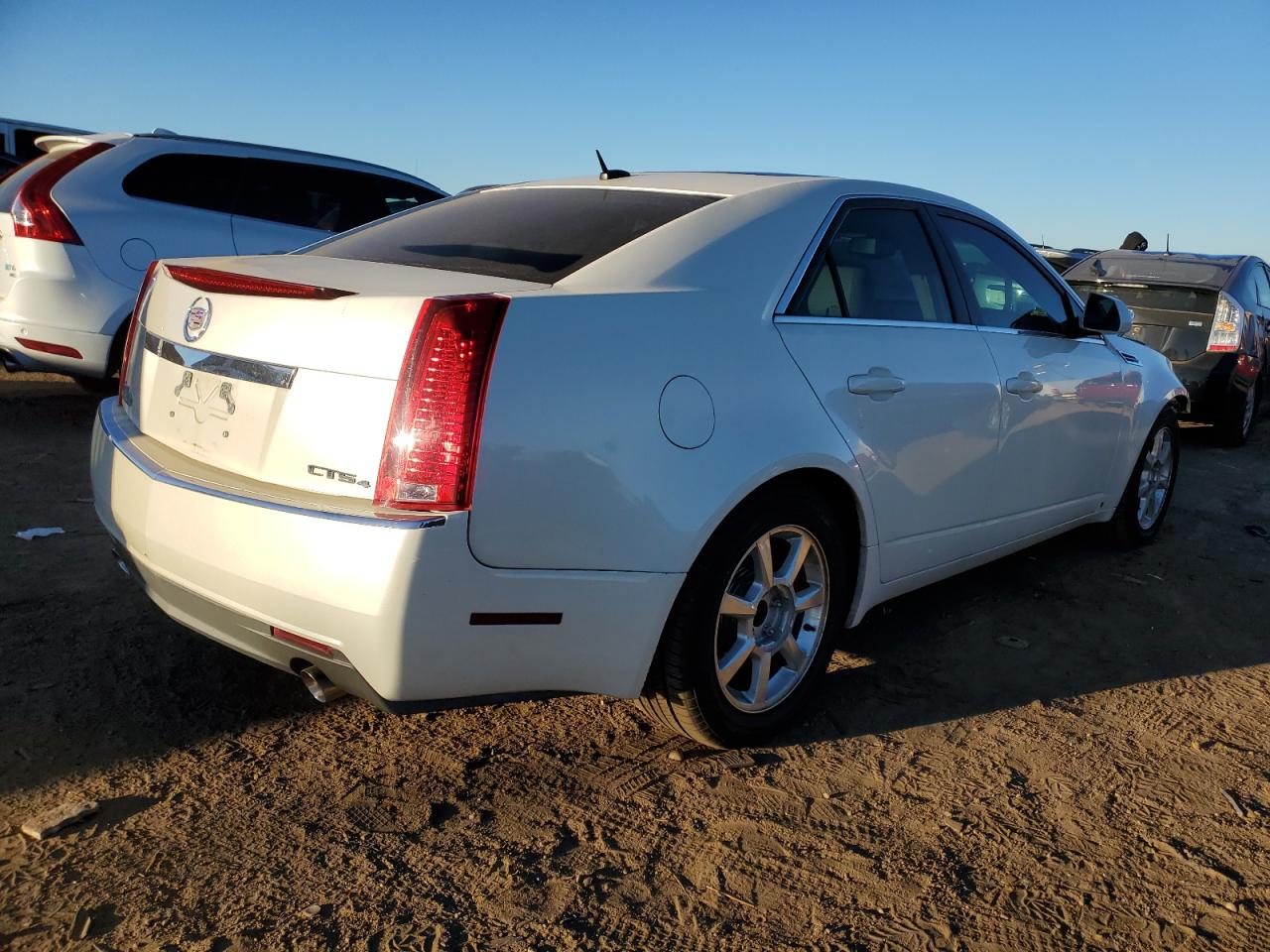 Photo 2 VIN: 1G6DM577580114192 - CADILLAC CTS 