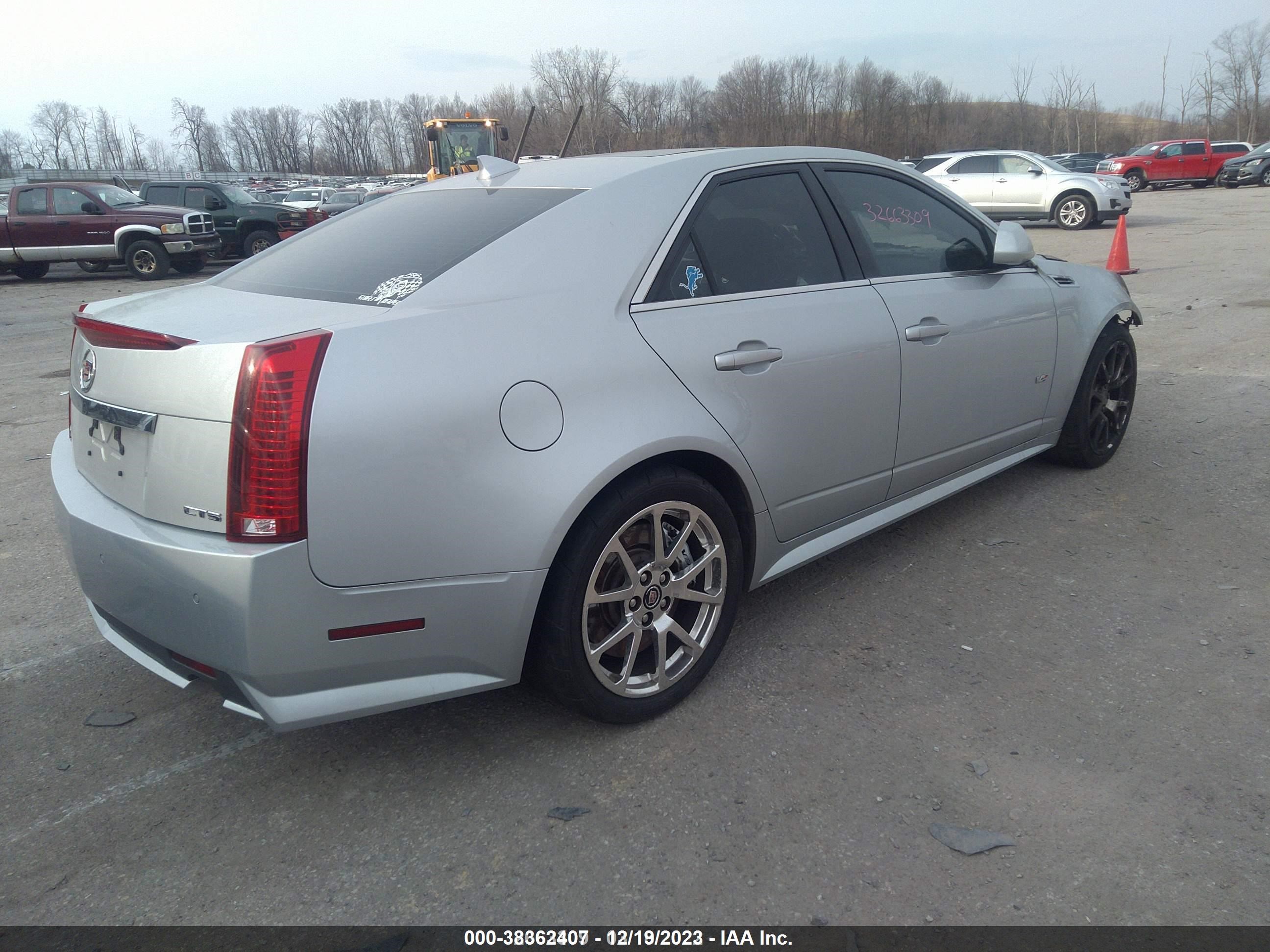 Photo 3 VIN: 1G6DN57P090161497 - CADILLAC CTS-V 