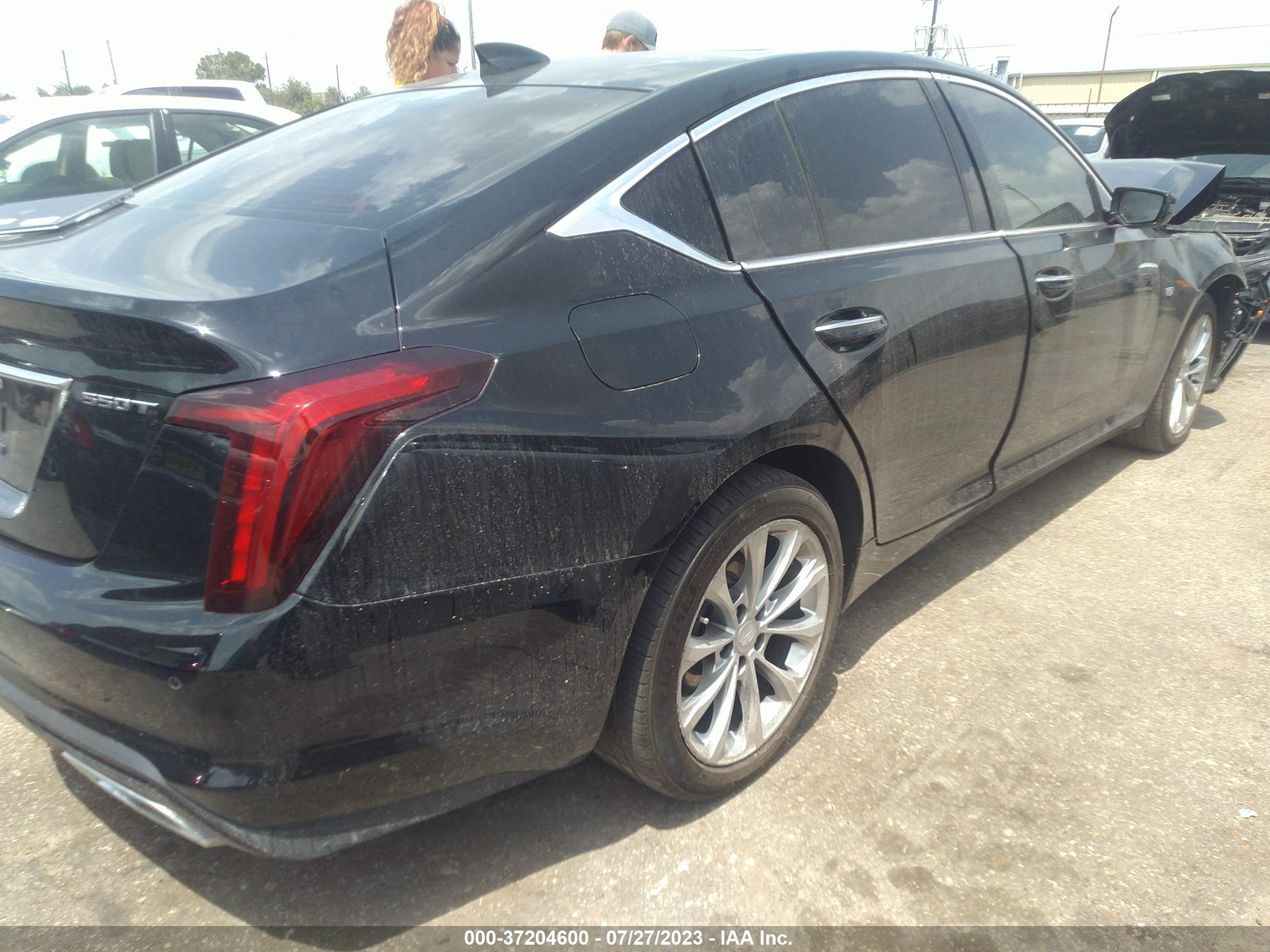 Photo 3 VIN: 1G6DN5RW6N0116224 - CADILLAC CT5 