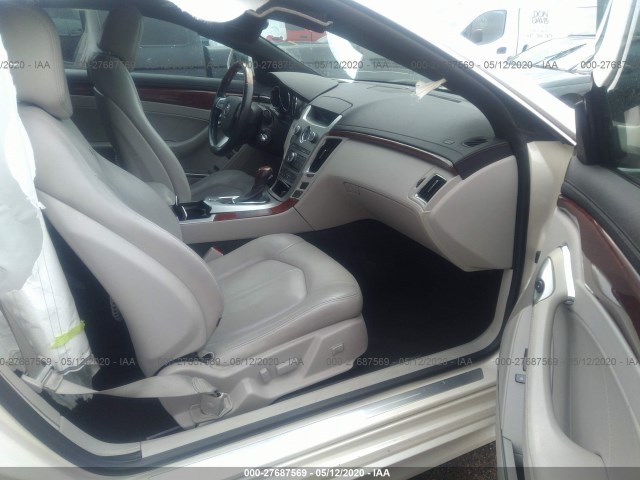 Photo 4 VIN: 1G6DP1ED6B0100186 - CADILLAC CTS COUPE 