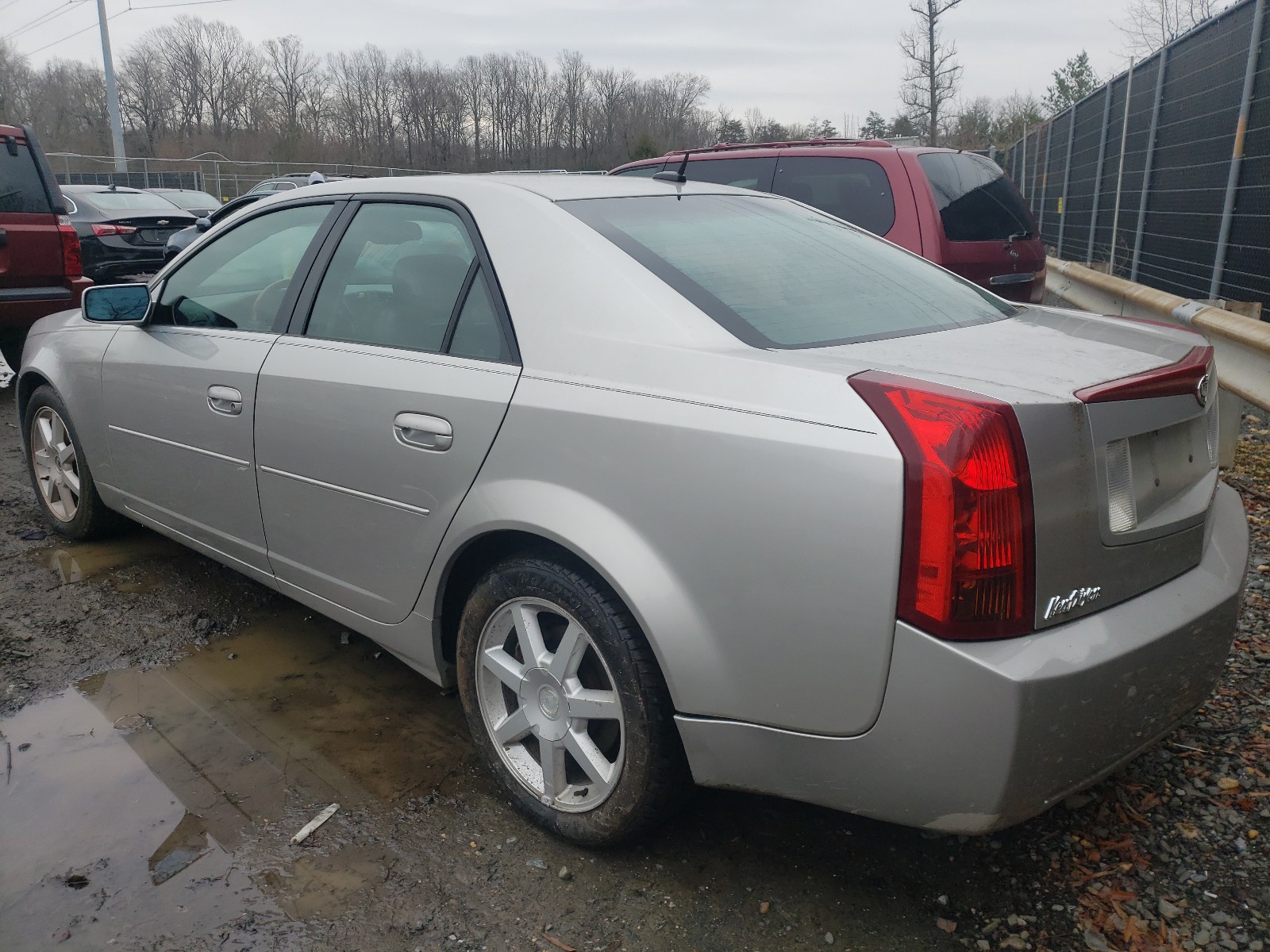 Photo 2 VIN: 1G6DP567650110608 - CADILLAC CTS HI FEA 