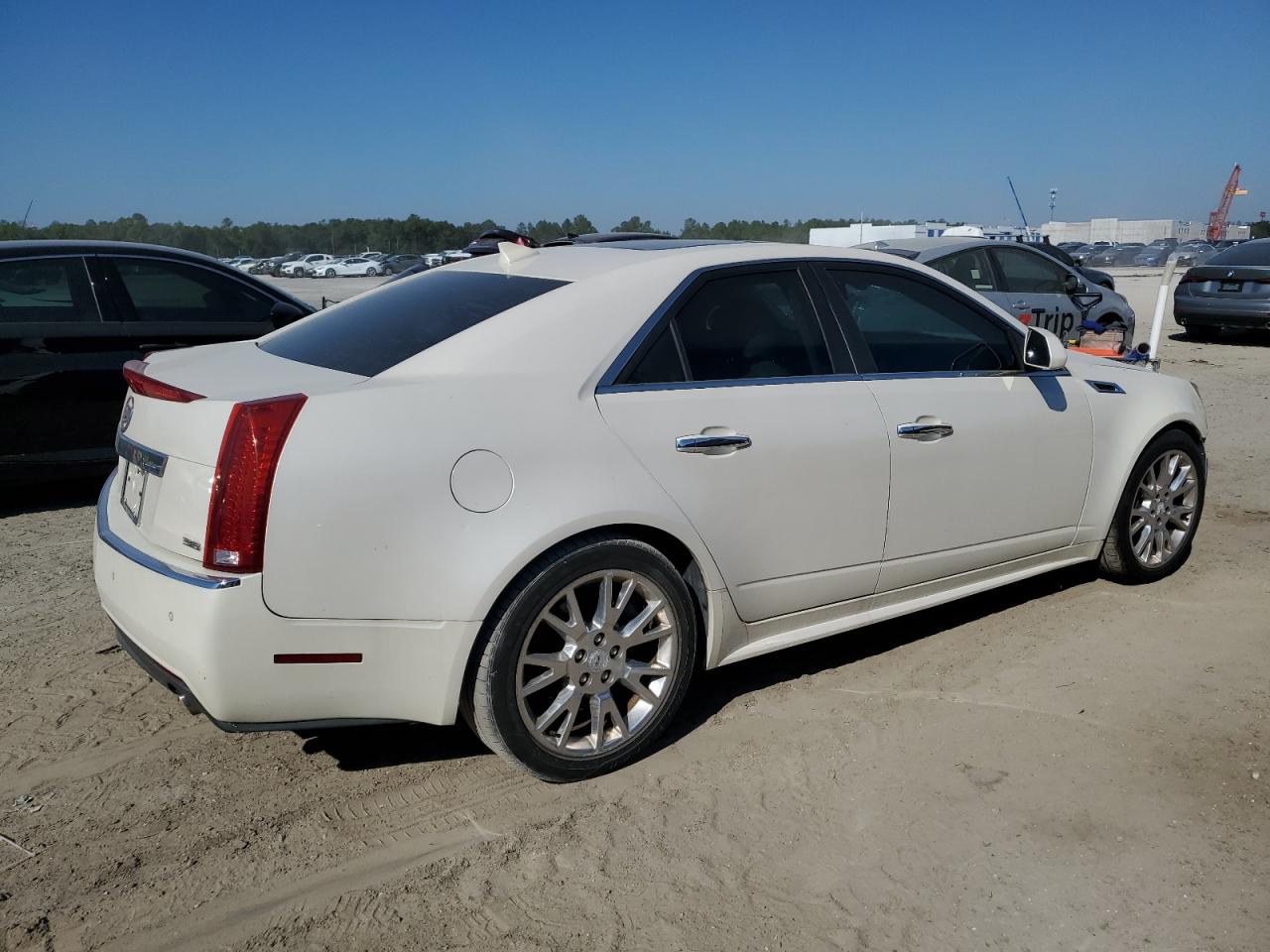 Photo 2 VIN: 1G6DP5E36C0137917 - CADILLAC CTS 