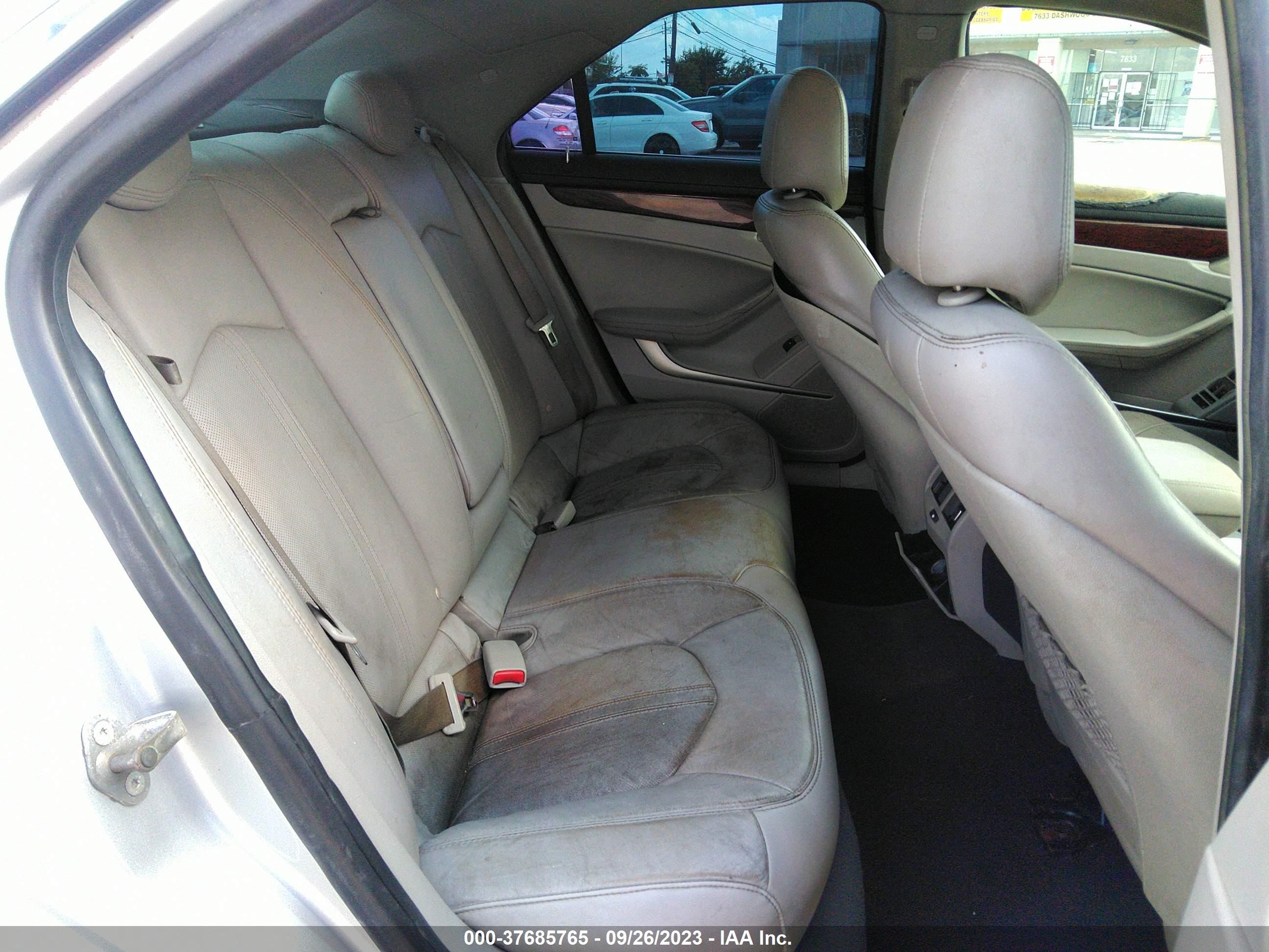 Photo 8 VIN: 1G6DP5E39D0102807 - CADILLAC CTS 