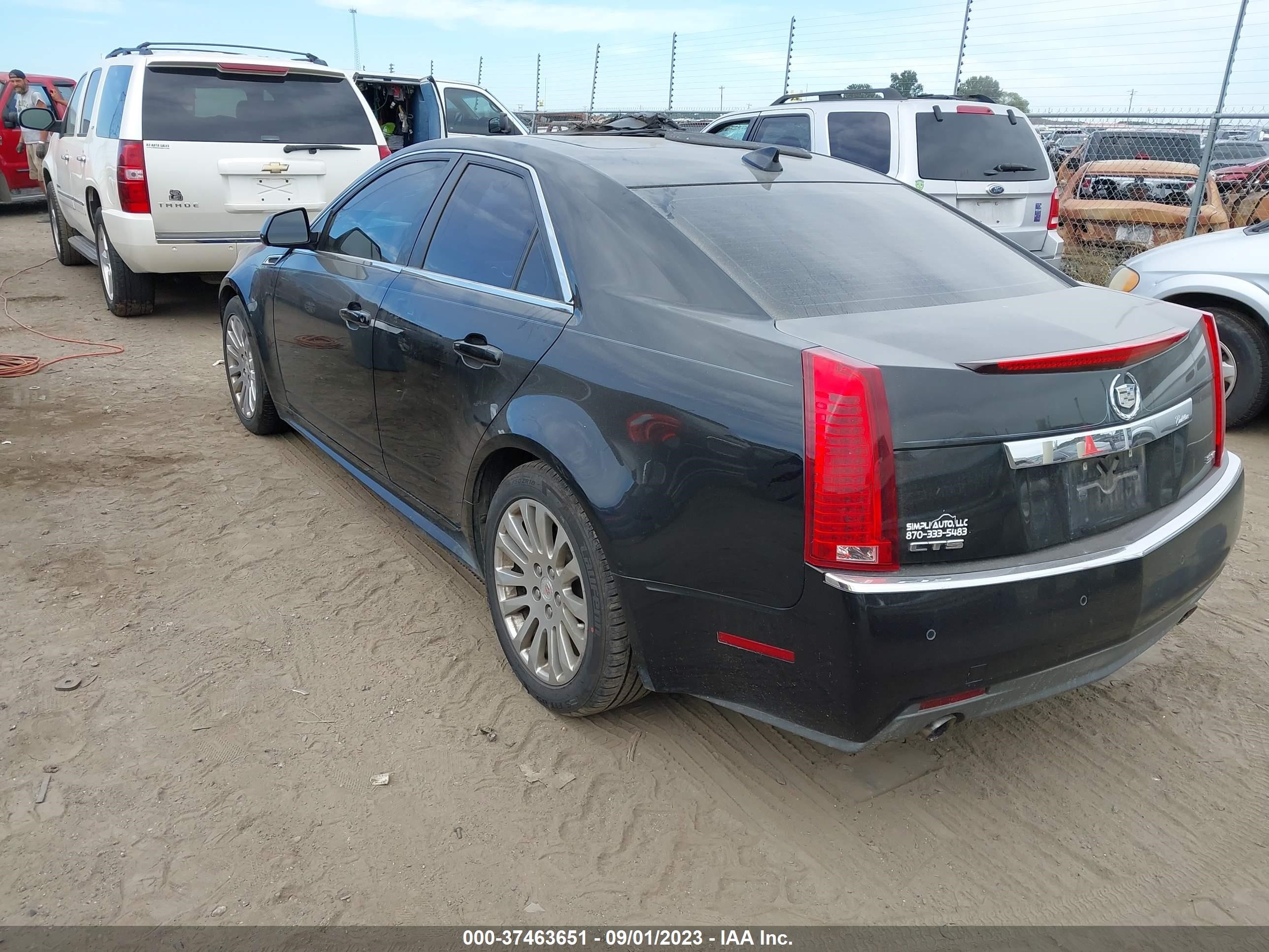 Photo 2 VIN: 1G6DP5E3XC0105729 - CADILLAC CTS 