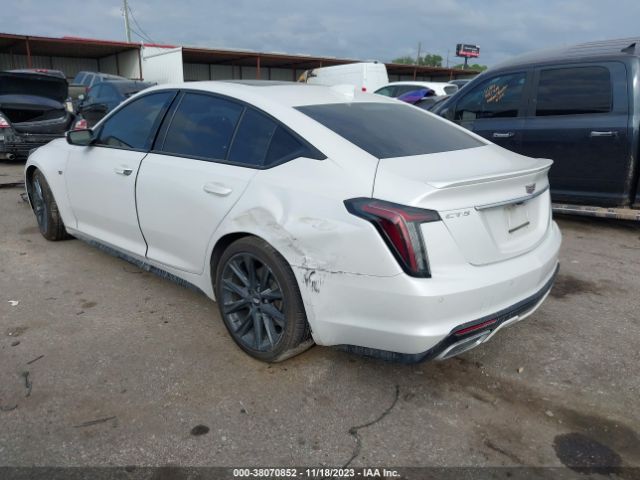 Photo 2 VIN: 1G6DP5RK7L0155702 - CADILLAC CT5 