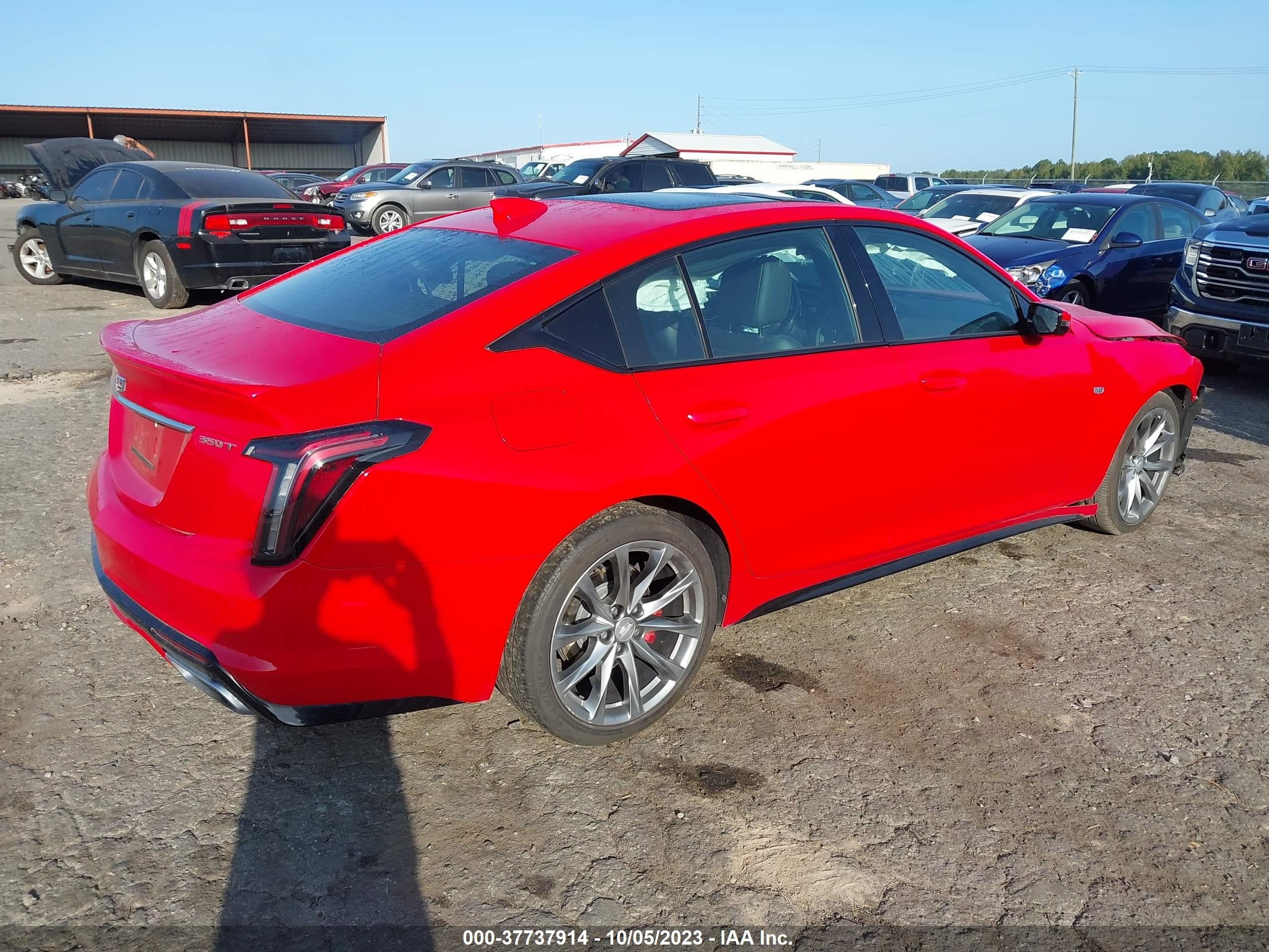 Photo 3 VIN: 1G6DP5RK8L0150525 - CADILLAC CT5 