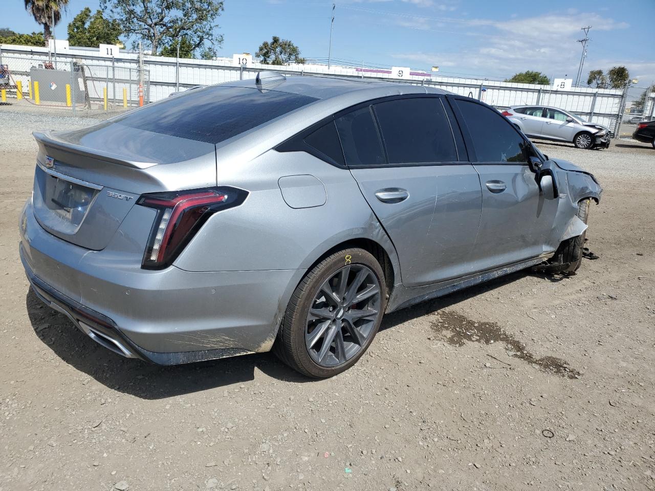 Photo 2 VIN: 1G6DP5RKXP0124742 - CADILLAC CT5 