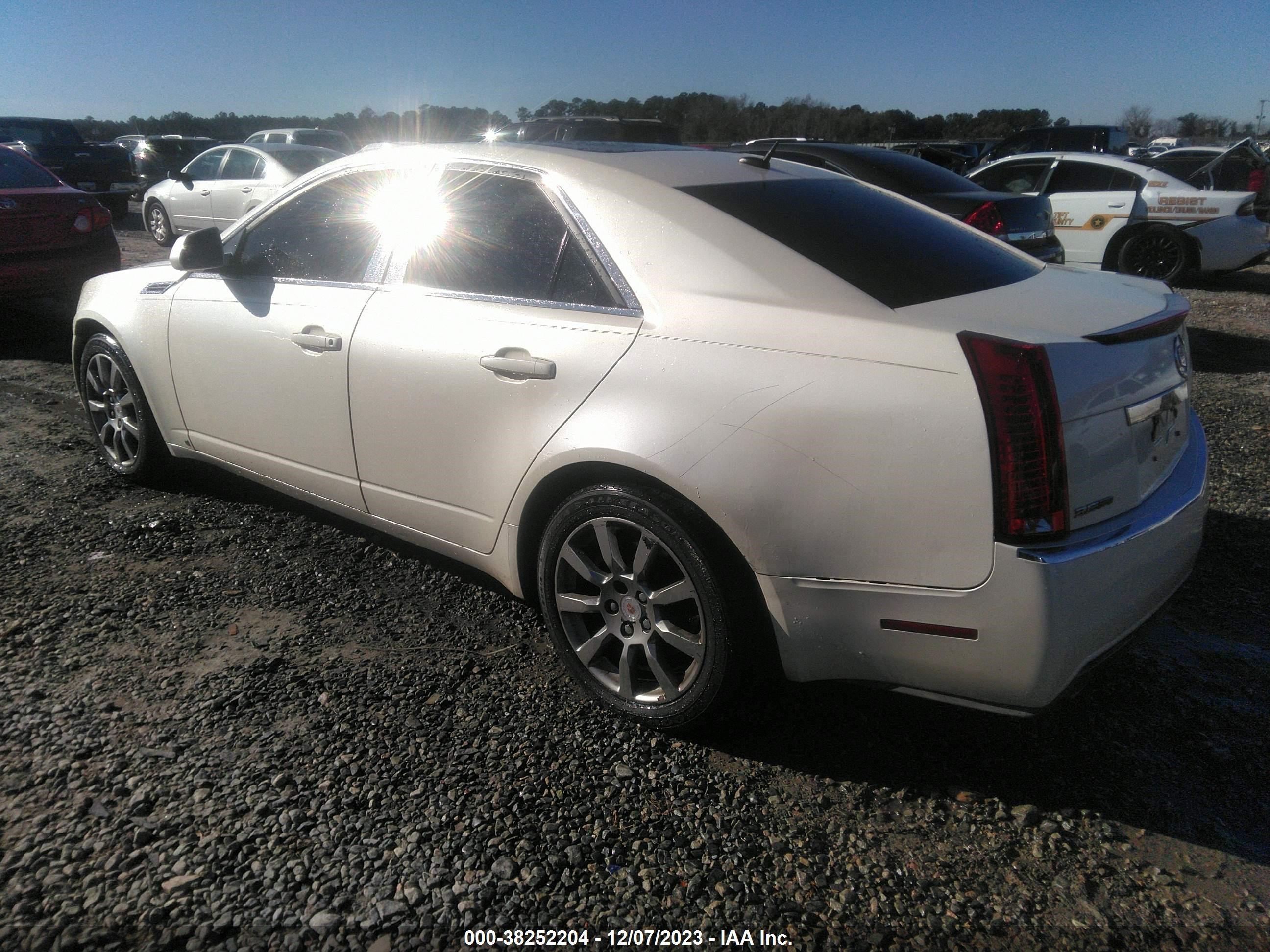 Photo 2 VIN: 1G6DR57V580199745 - CADILLAC CTS 