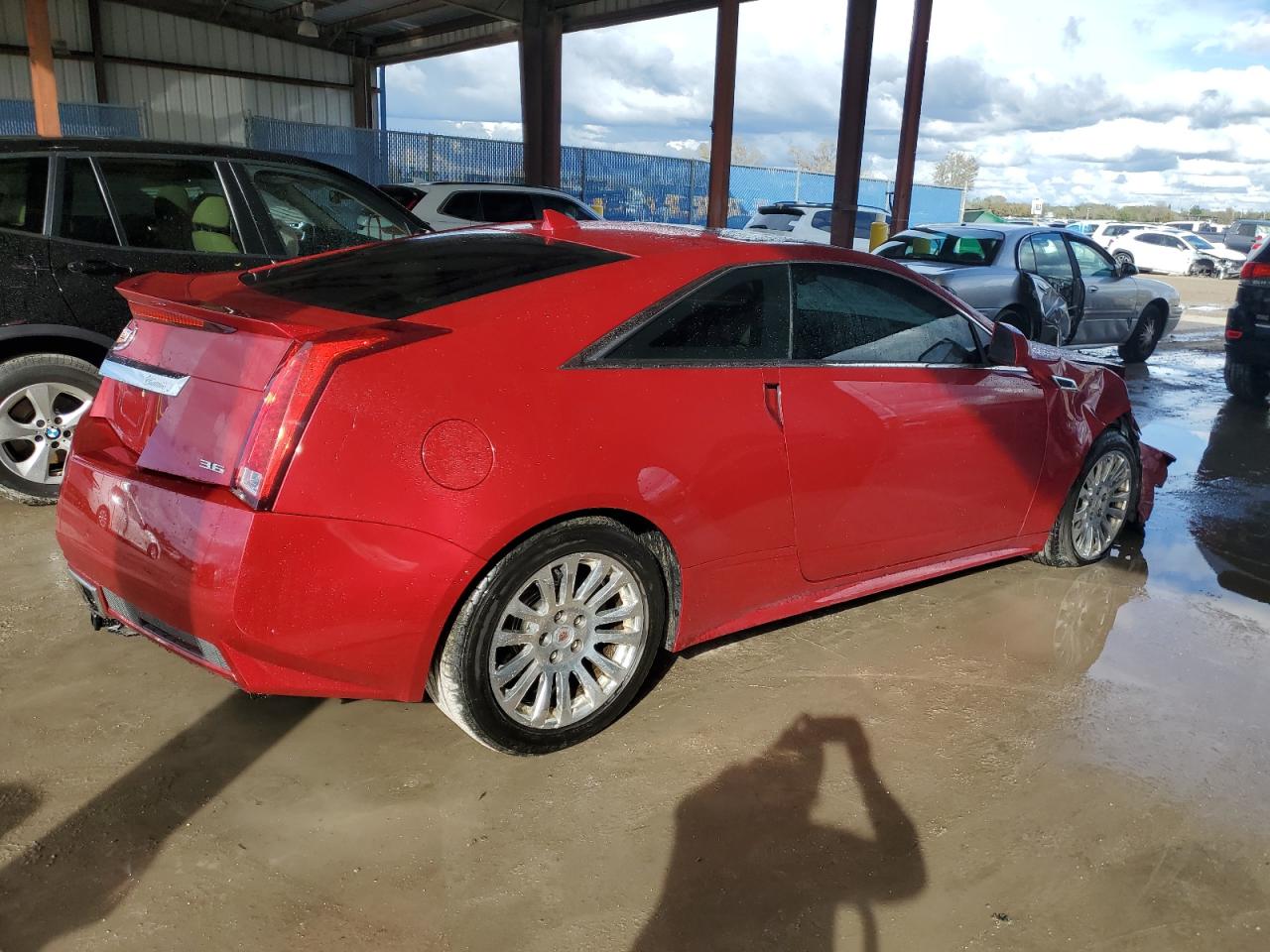 Photo 2 VIN: 1G6DS1E36C0121014 - CADILLAC CTS 