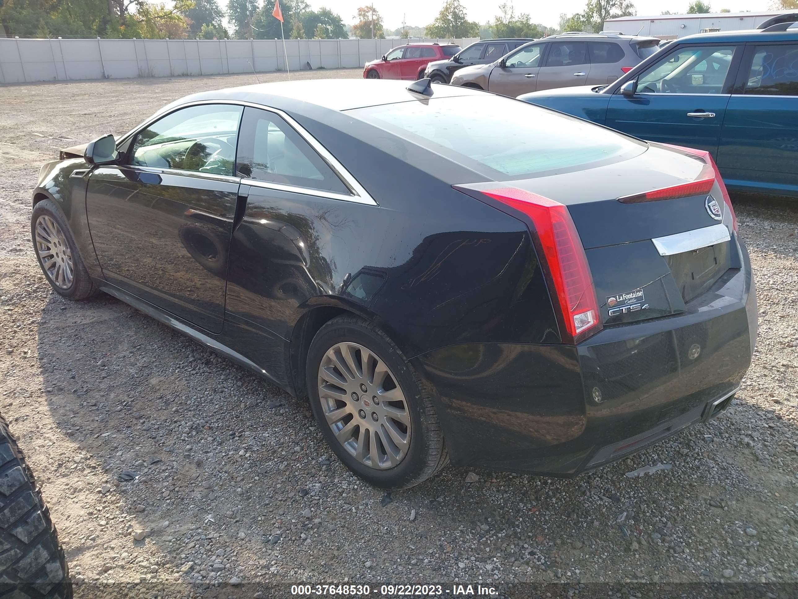 Photo 2 VIN: 1G6DS1E37C0117330 - CADILLAC CTS 