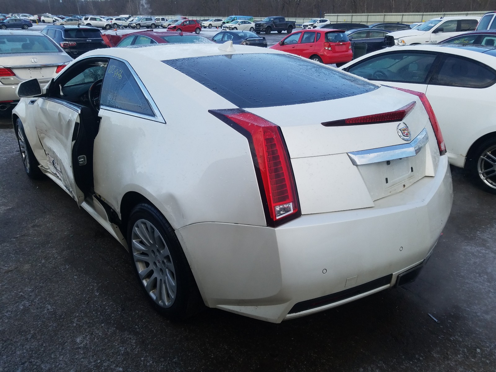 Photo 2 VIN: 1G6DS1ED8B0124231 - CADILLAC CTS PREMIU 