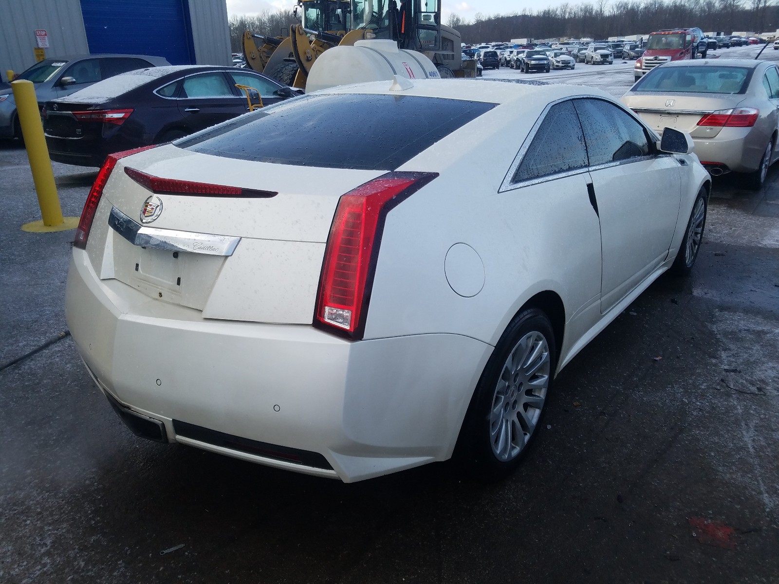 Photo 3 VIN: 1G6DS1ED8B0124231 - CADILLAC CTS PREMIU 