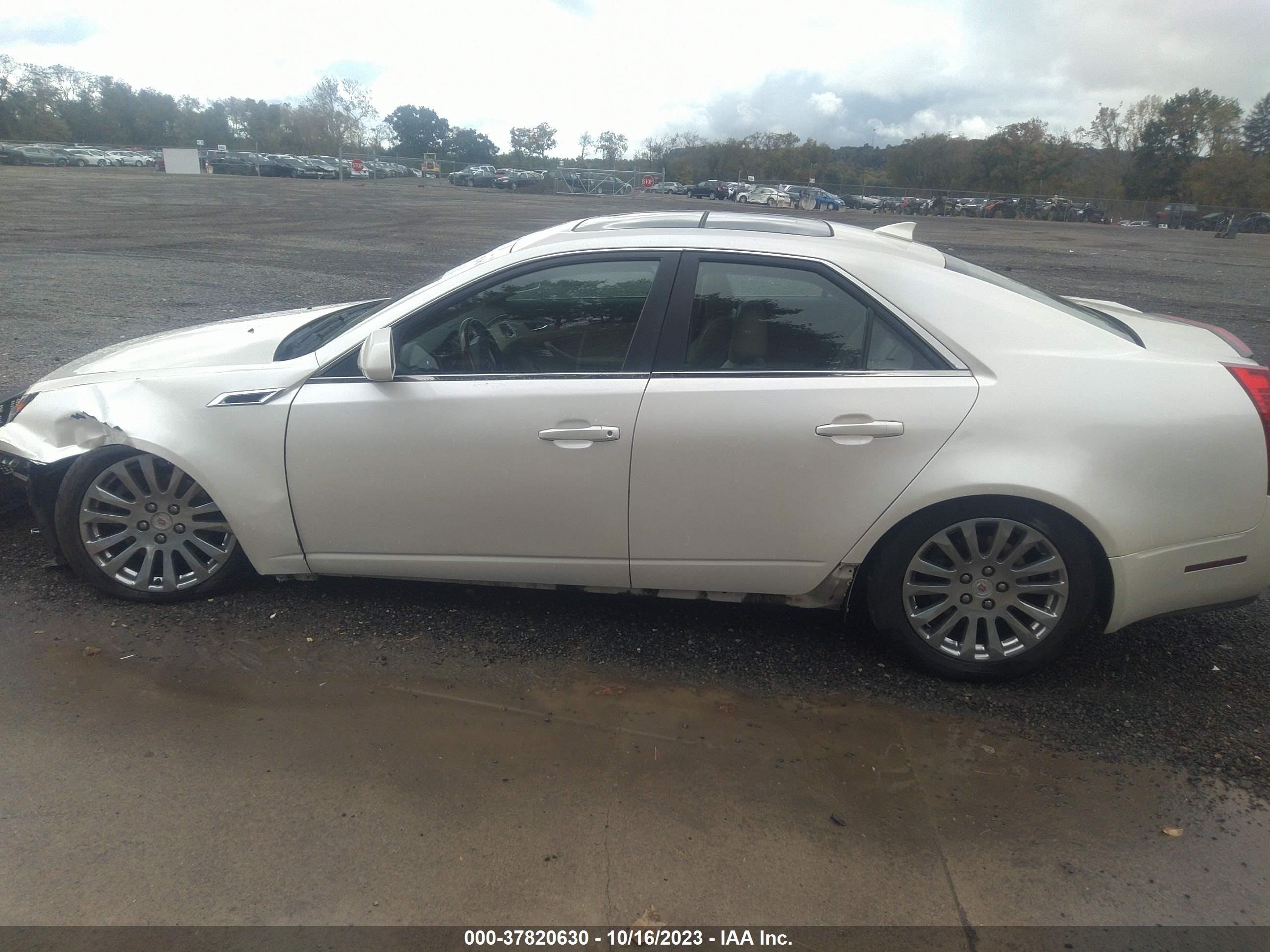 Photo 13 VIN: 1G6DS5E37C0116623 - CADILLAC CTS 