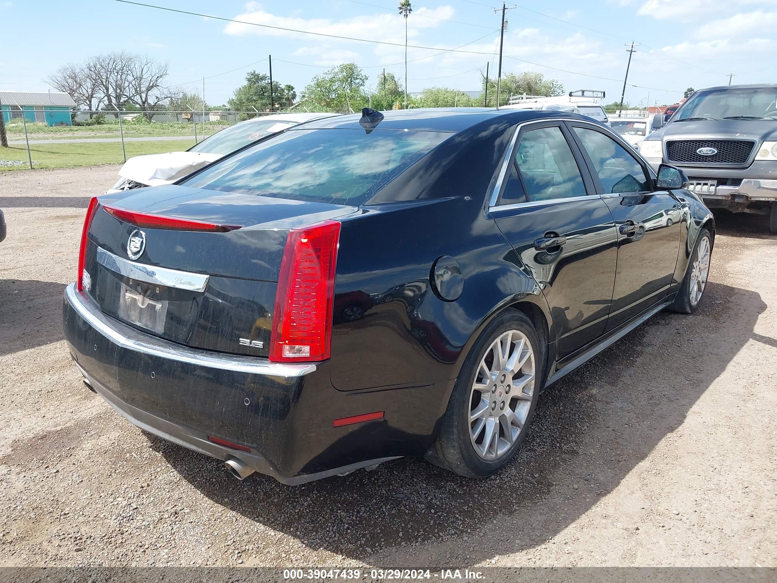 Photo 3 VIN: 1G6DS5E38C0133835 - CADILLAC CTS 