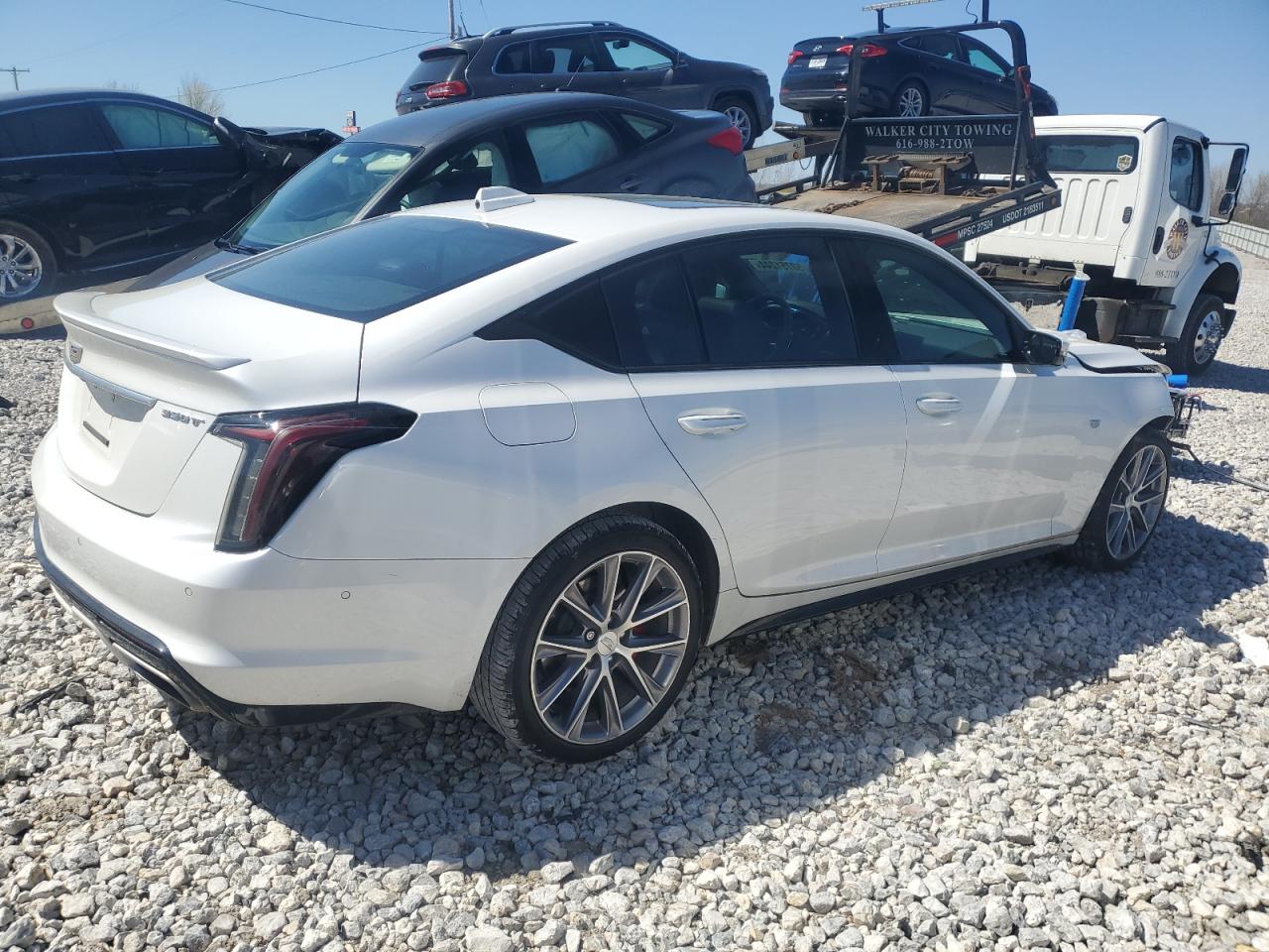 Photo 2 VIN: 1G6DU5RK6L0153870 - CADILLAC CT5 