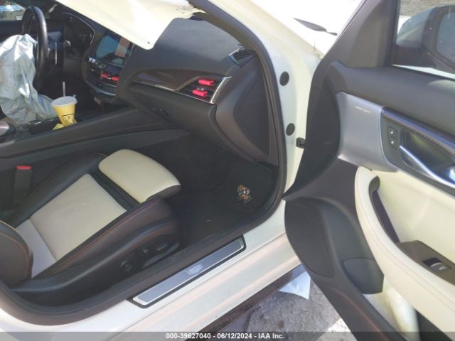 Photo 4 VIN: 1G6DU5RK9L0123486 - CADILLAC CT5 