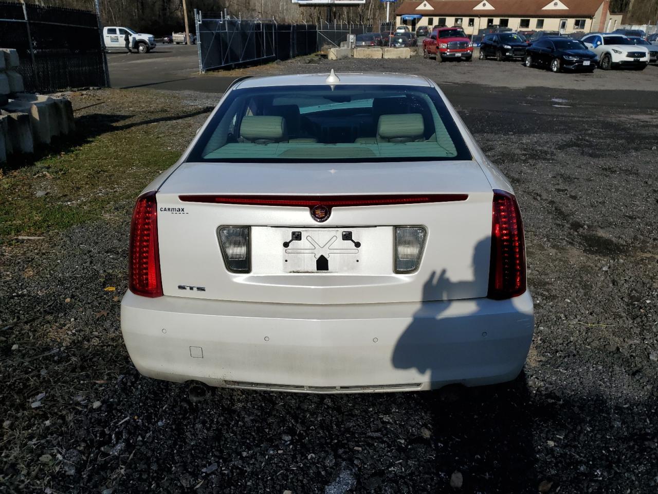 Photo 5 VIN: 1G6DU6ED4B0127845 - CADILLAC STS 