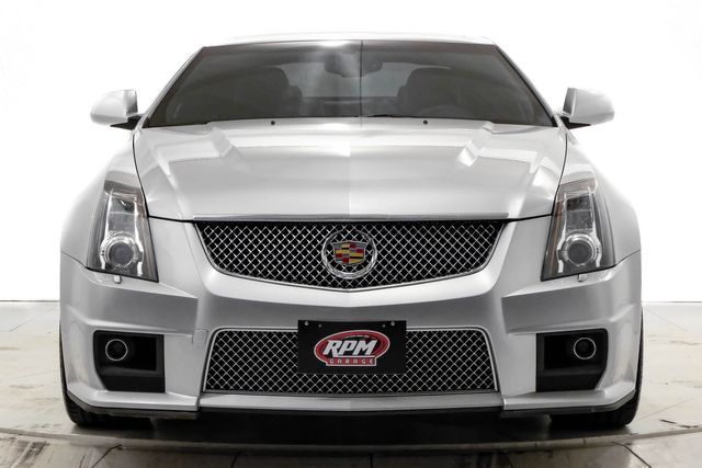 Photo 2 VIN: 1G6DV1EP6B0118574 - CADILLAC CTS-V COUPE 