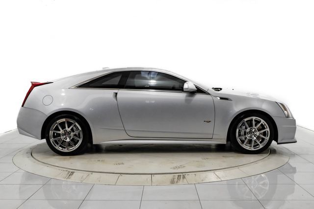 Photo 4 VIN: 1G6DV1EP6B0118574 - CADILLAC CTS-V COUPE 