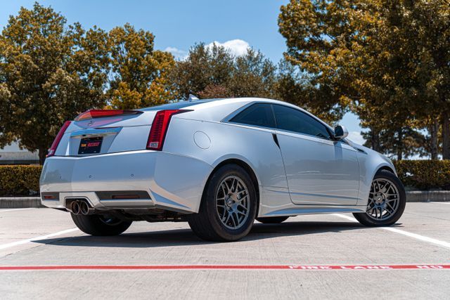 Photo 5 VIN: 1G6DV1EP9B0166909 - CADILLAC CTS-V COUPE 