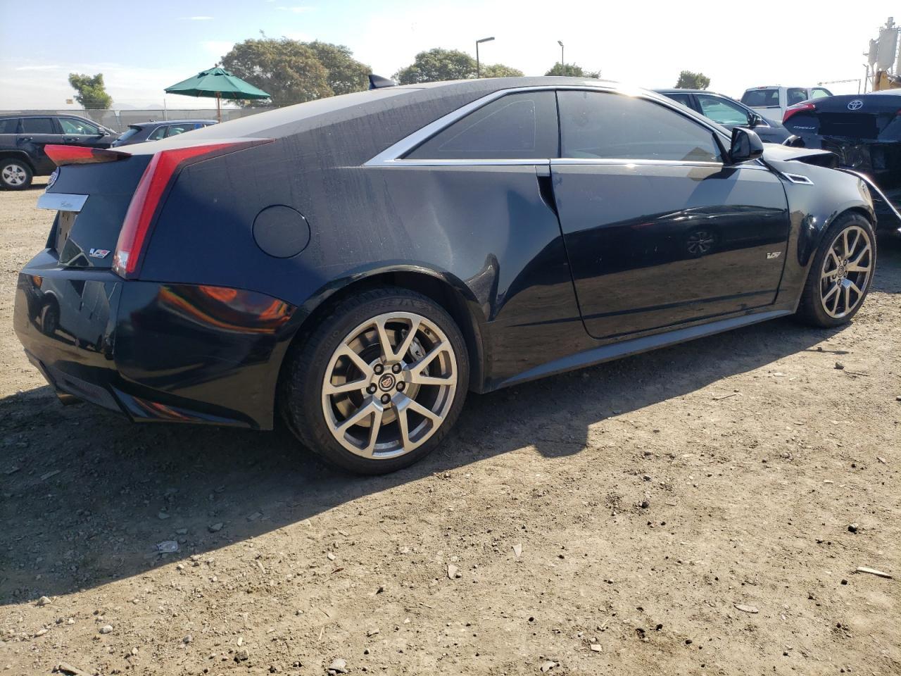 Photo 2 VIN: 1G6DV1EPXB0137399 - CADILLAC CTS 