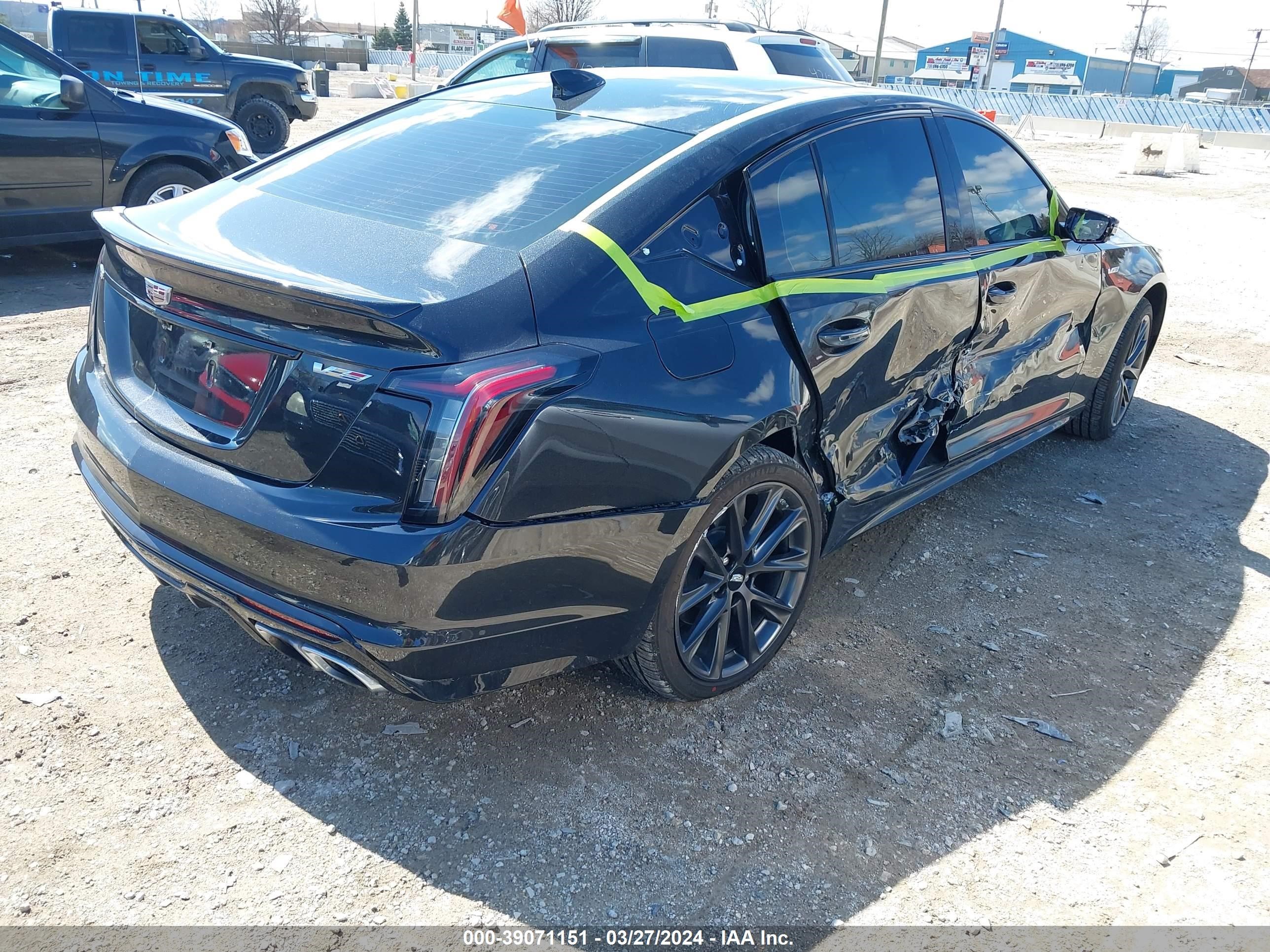 Photo 3 VIN: 1G6DV5RW3R0106790 - CADILLAC CT5-V 