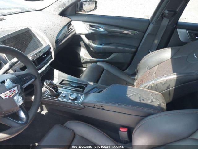 Photo 4 VIN: 1G6DV5RWXM0131453 - CADILLAC CT5 