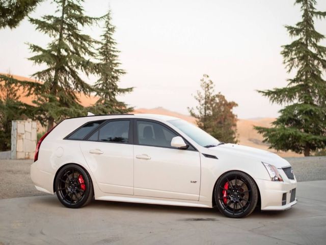 Photo 9 VIN: 1G6DV8EP1D0118123 - CADILLAC CTS-V WAGON 