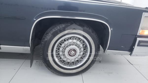 Photo 27 VIN: 1G6DW51Y0JR766490 - CADILLAC BROUGHAM 